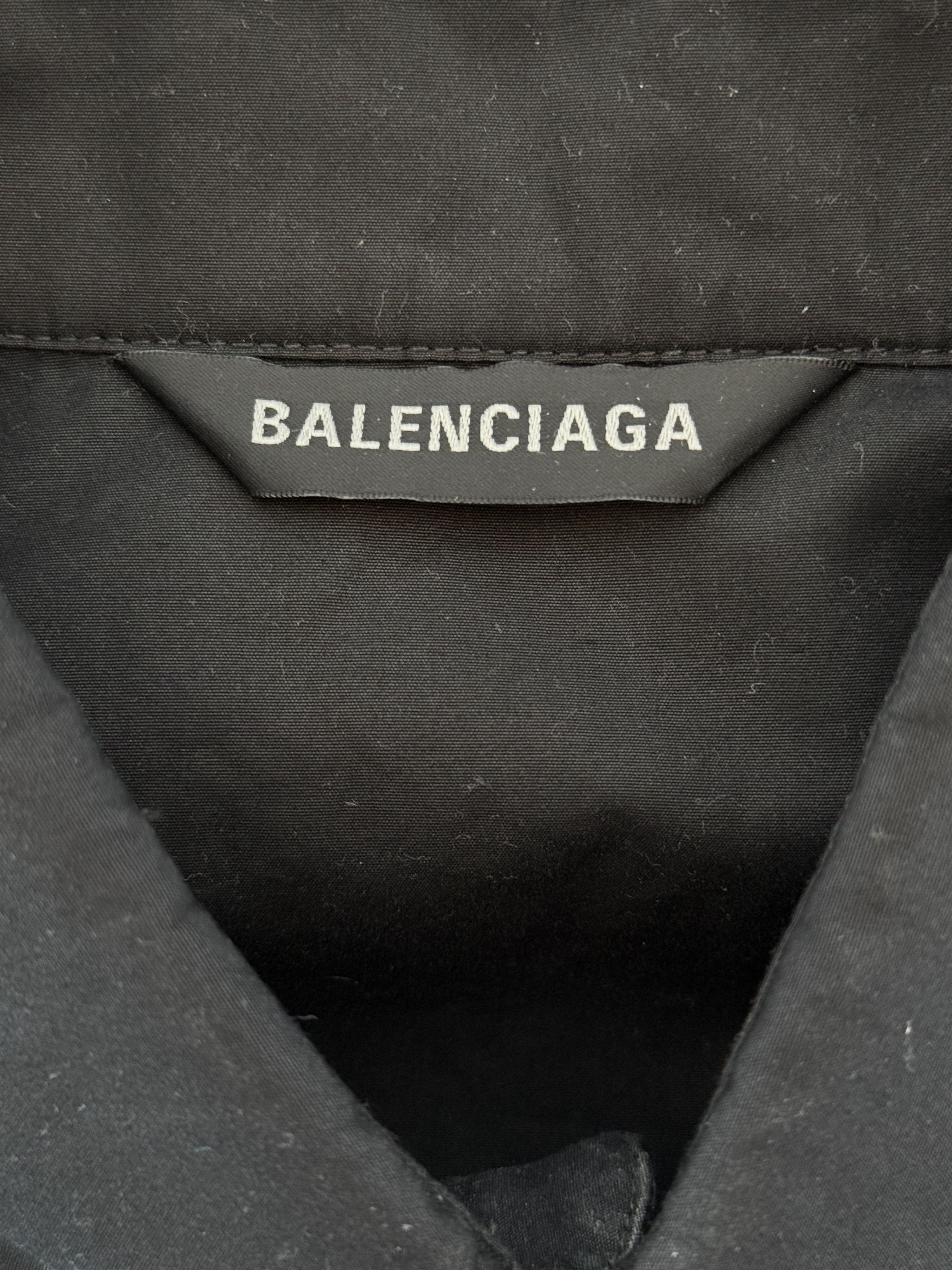 Balenciaga Balenciaga Black & White Logo Button Up Shirt Size US XXL / EU 58 / 5 - 3 Thumbnail