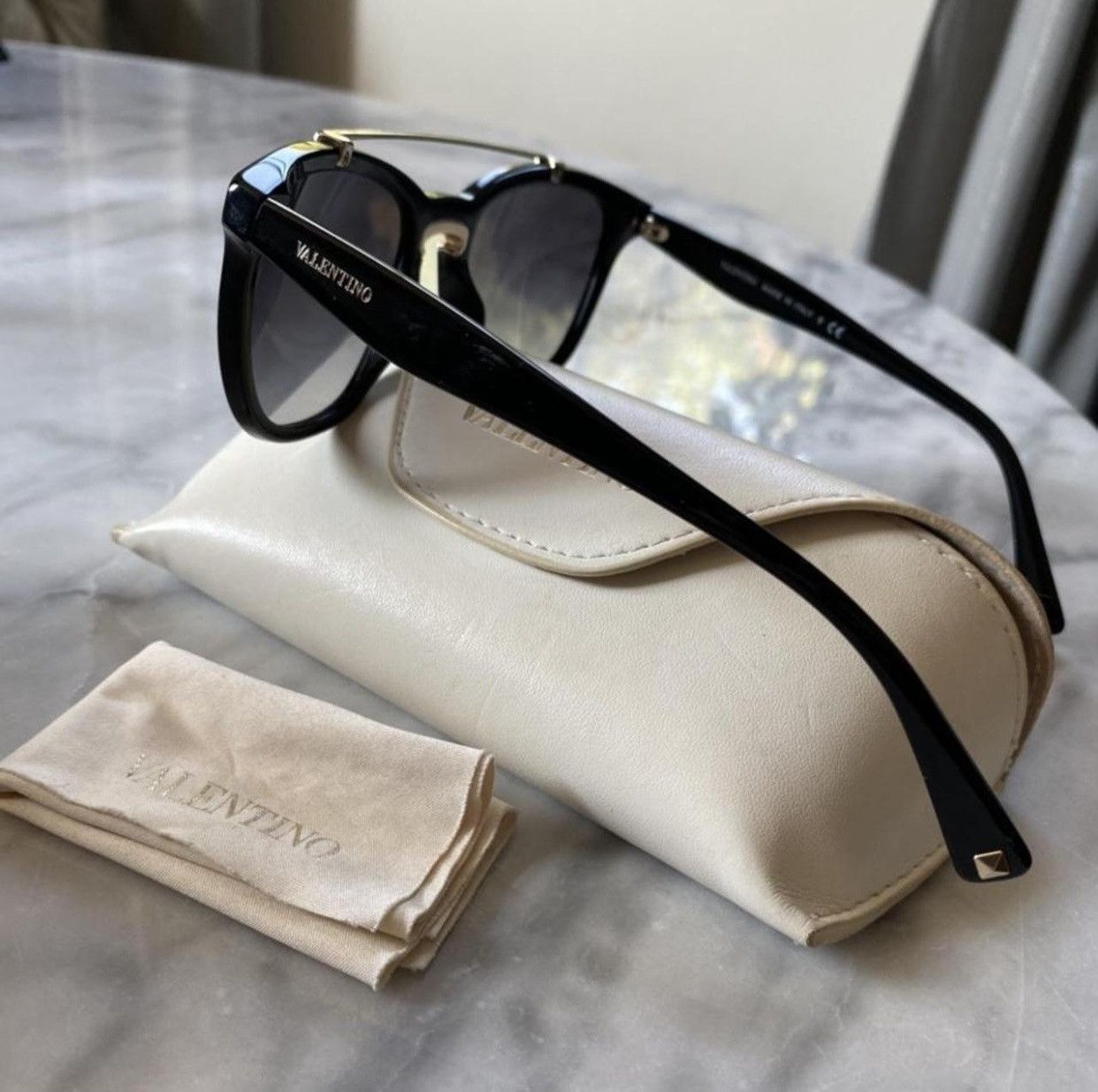 Valentino Oversized Valentino sunglasses Size ONE SIZE - 3 Thumbnail
