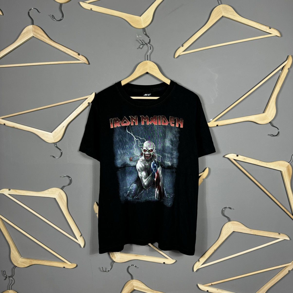 Band Tees × Iron Maiden × Vintage Vintage 00s Iron Maiden Band T-shirt Size US L / EU 52-54 / 3 - 1 Thumbnail