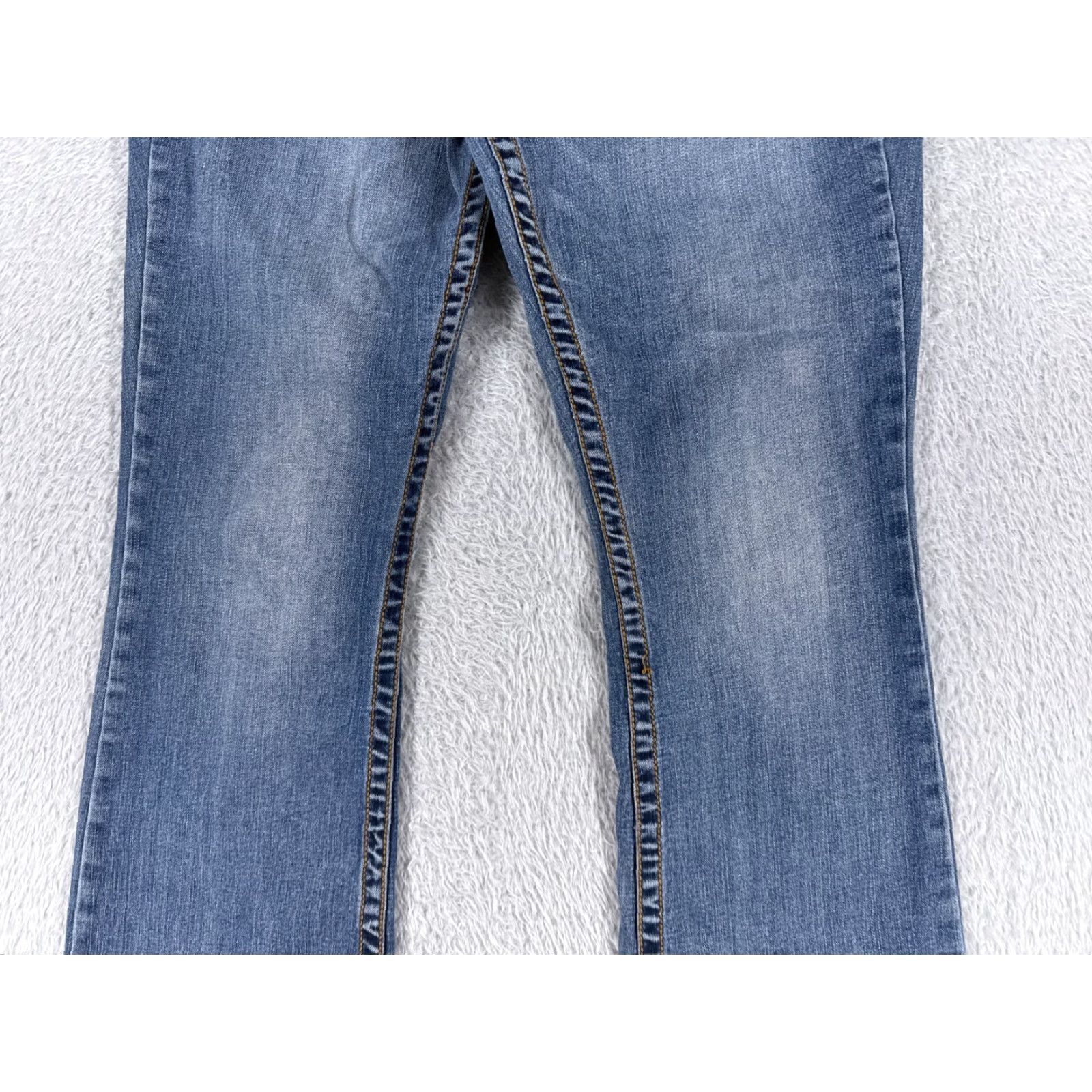 Vintage Shyanne Jeans Women Bootcut 32 Blue Denim Embroidered Southwest 31x29 Stretch Medium Size 24" / US 00 / IT 34 - 3 Thumbnail