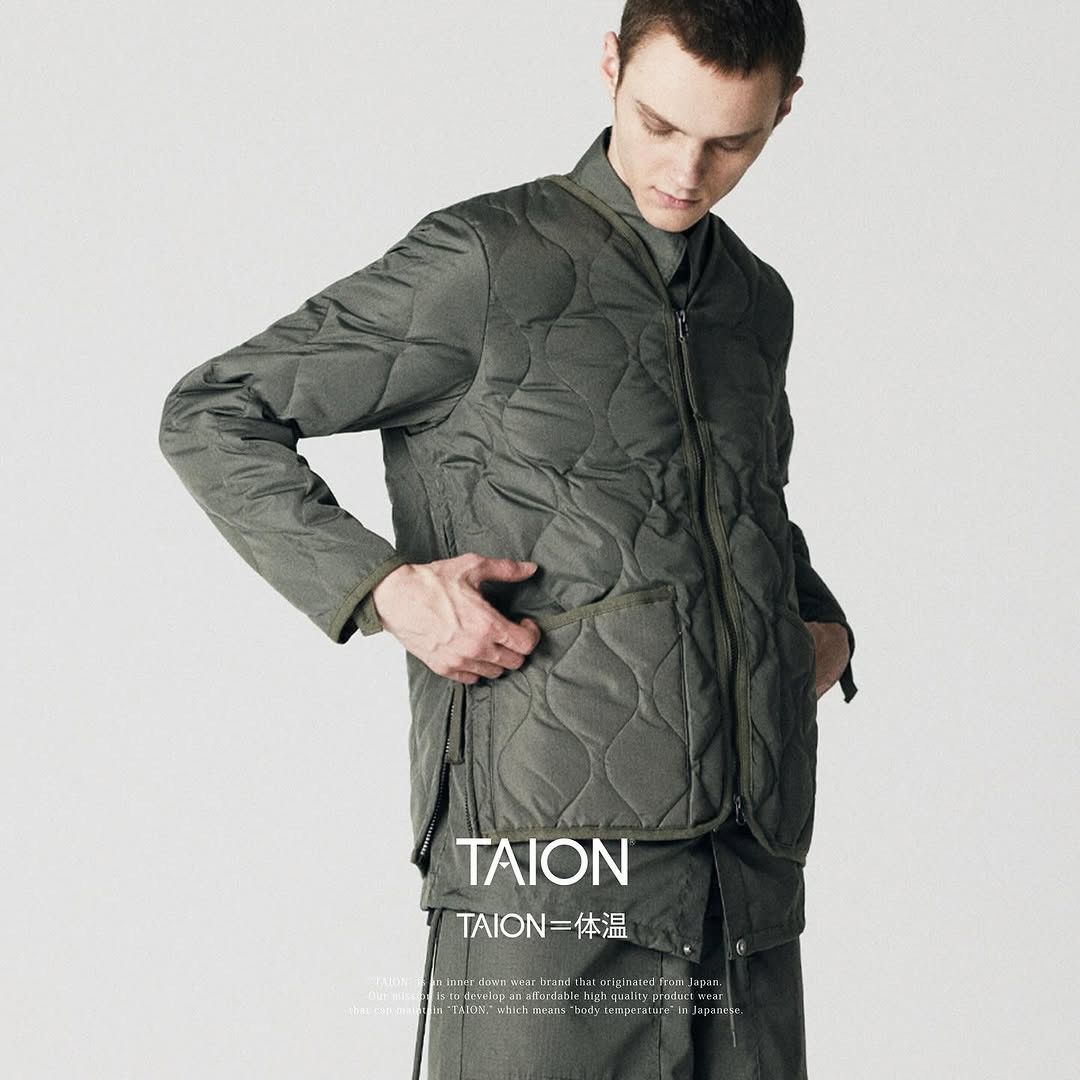 TAION 💸BINDING OFFER💸TAION-101ZML-1 Military V-neck Zip Down Jaket Size US XS / EU 42 / 0 - 11 Thumbnail
