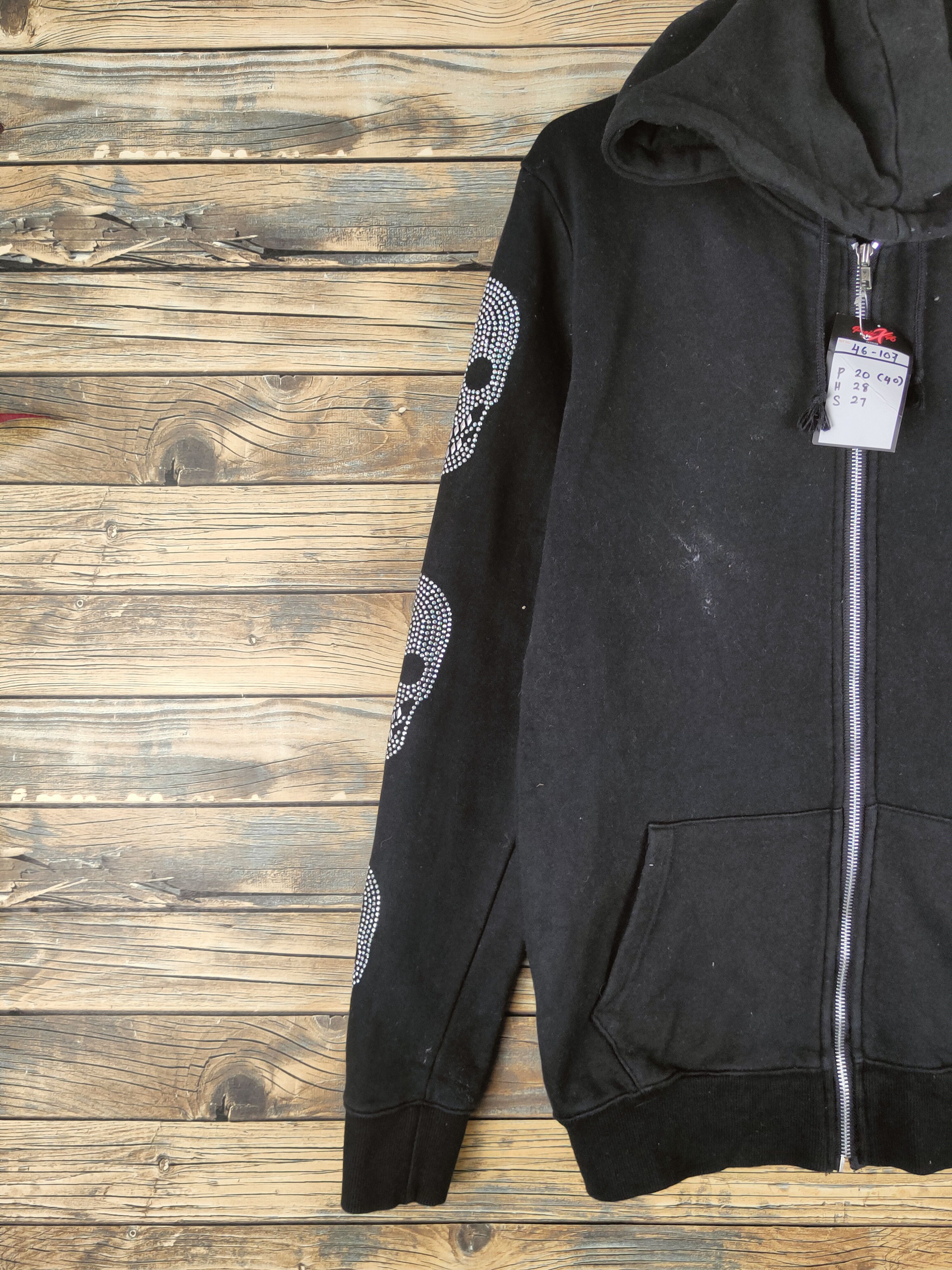 Japanese Brand DL Japan streetwear Black Skulls Hoodie Sweaters #47-107 Size US M / EU 48-50 / 2 - 3 Thumbnail