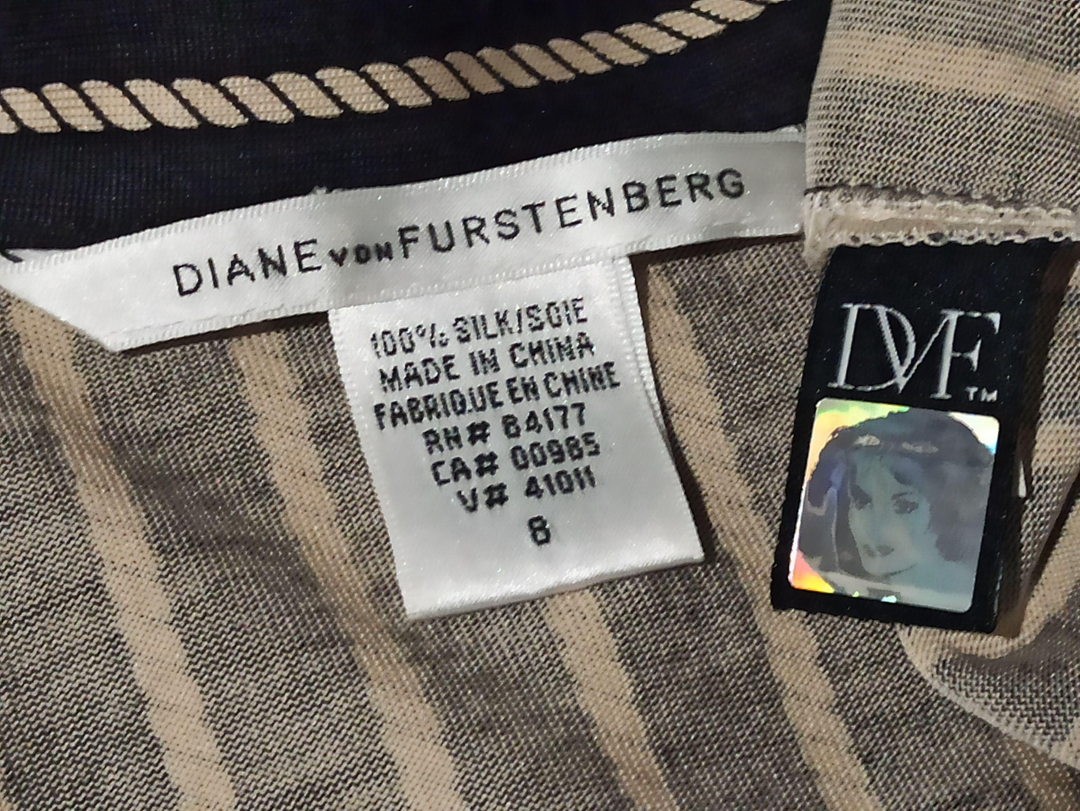 Diane von Furstenberg Diane Von Furstenberg Silk Jersey Wrap Dress Size M / US 6-8 / IT 42-44 - 4 Thumbnail