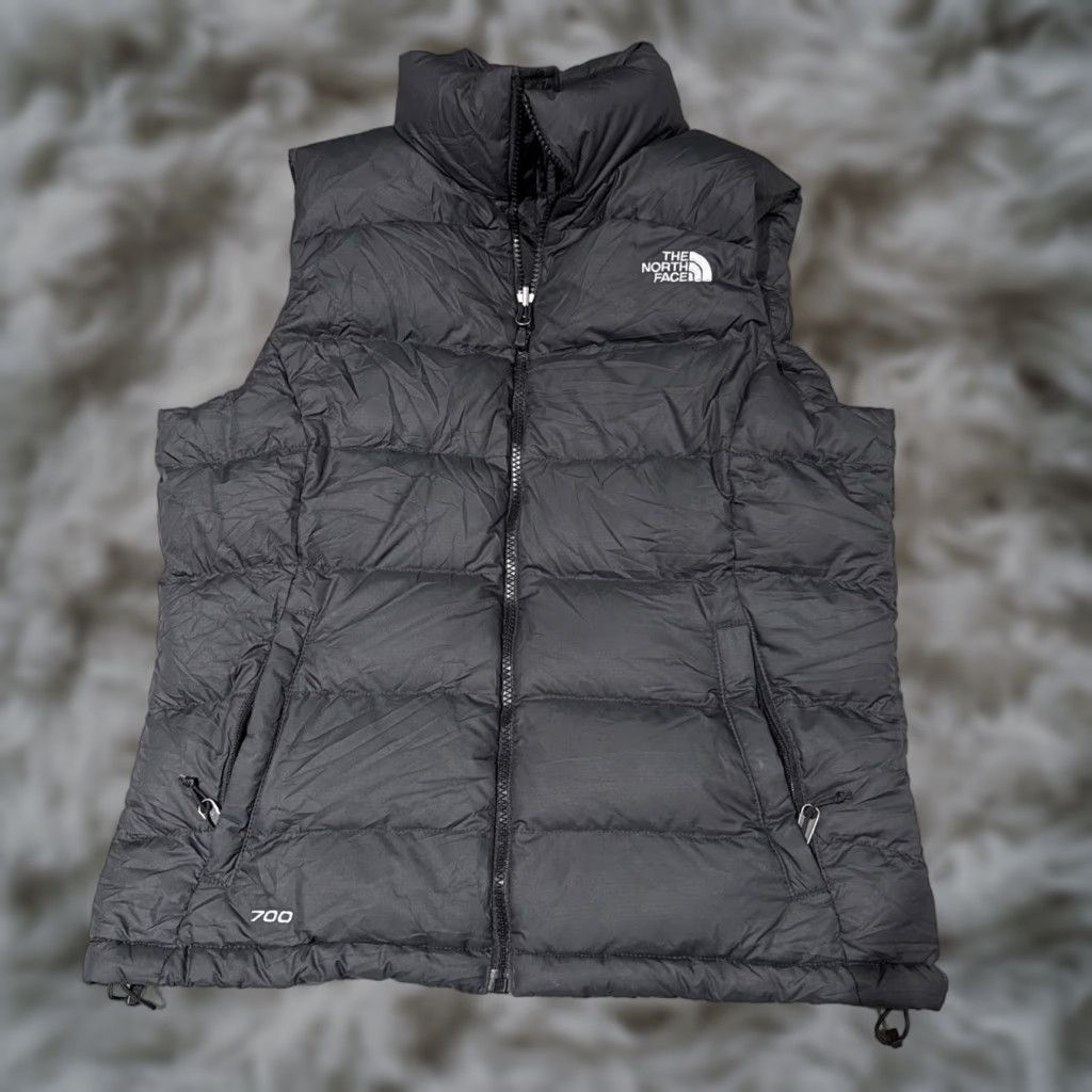The North Face VINTAGE? No. The North Face 700 Goose Down Puffer Vest Women’s Medium Black Size M / US 6-8 / IT 42-44 - 1 Thumbnail
