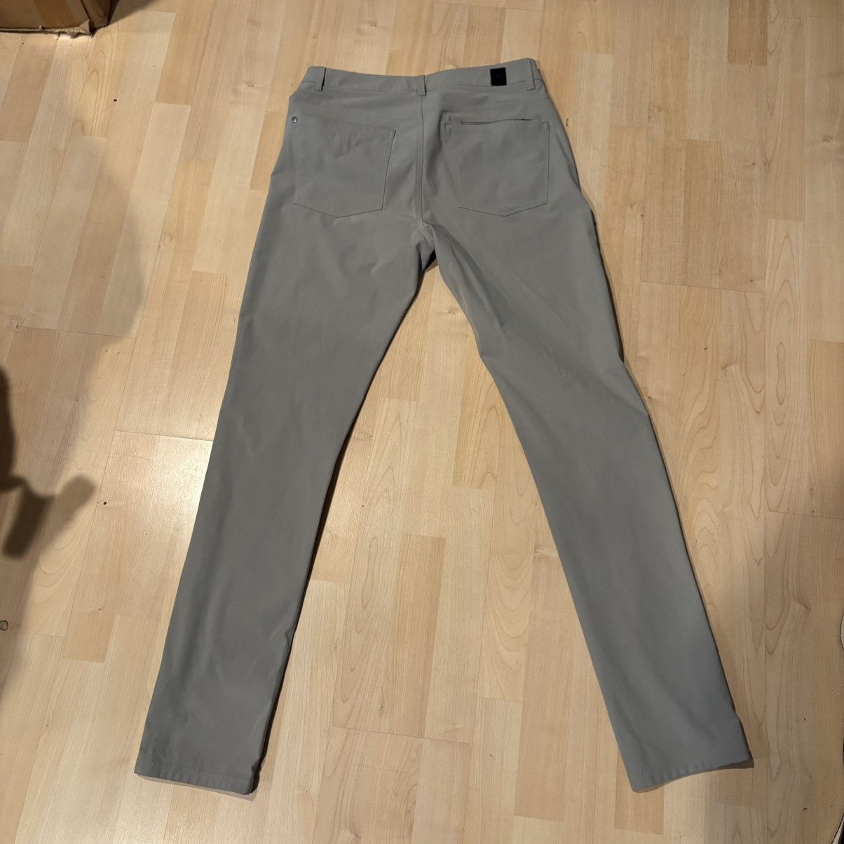 Vuori Vuori Meta Pant Athletic Slim Fit 34” Size US 34 / EU 50 - 2 Thumbnail
