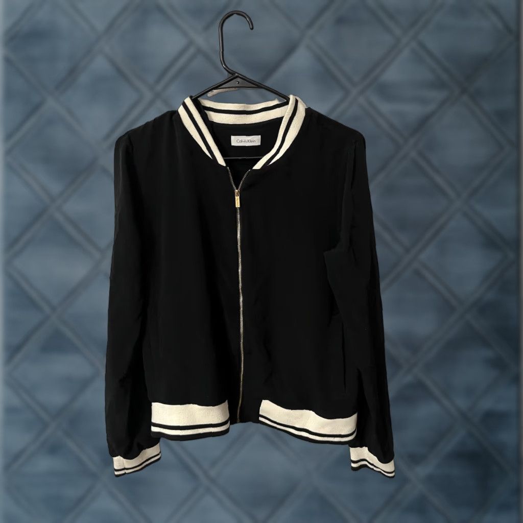 Calvin Klein Calvin Klein Jacket Full Zip Cropped Pockets Moto Bomber Trucker Black Sz M Womens Bike Style Size M / US 6-8 / IT 42-44 - 1 Thumbnail