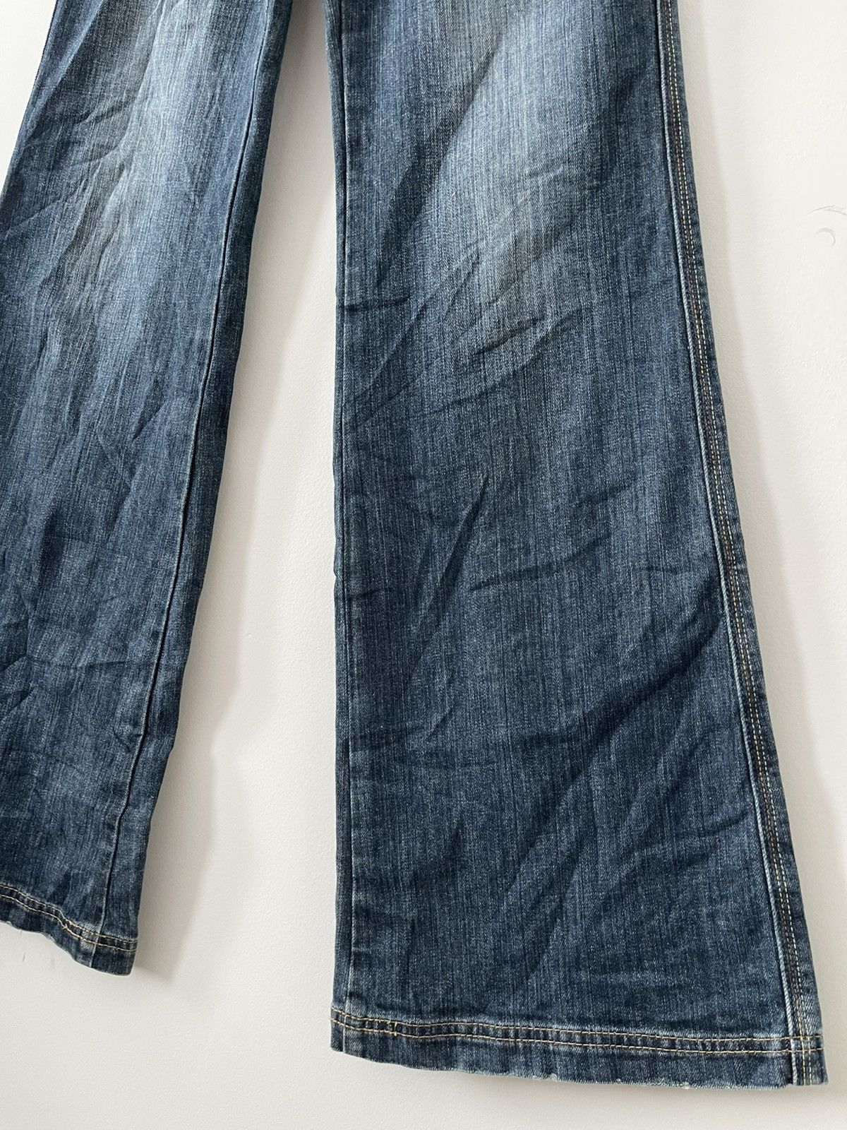 Levi's Rare Vintage LEVIS Lady Style Bootcut Flare Buckleback Style Size 29" - 9 Thumbnail