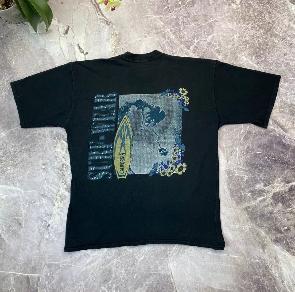 Rip Curl × Vintage Vintage Australian Boy T Shirt Surf Wear Merch California Size US L / EU 52-54 / 3 - 1 Thumbnail