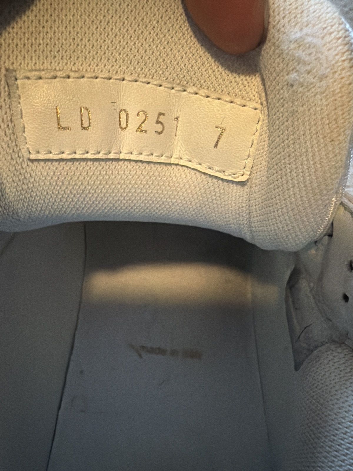 Louis Vuitton Louis Vuitton Sneakers Size US 8.5 / EU 41-42 - 6 Thumbnail