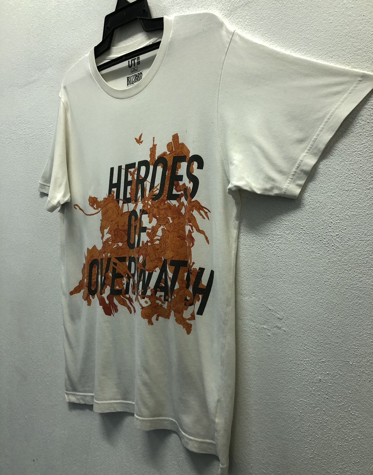 Uniqlo Uniqlo Blizzard Entertainment Heroes Of Overwatch T-Shirt Size US XL / EU 56 / 4 - 5 Thumbnail