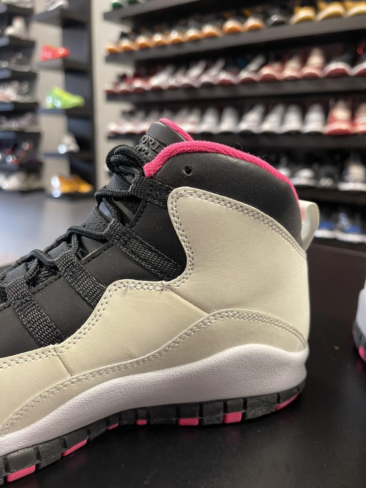 Jordan Brand Size 6.5y - Jordan 10 Retro Vivid Pink (GS) 487211-008 Size US 6.5 / EU 39-40 - 6 Thumbnail