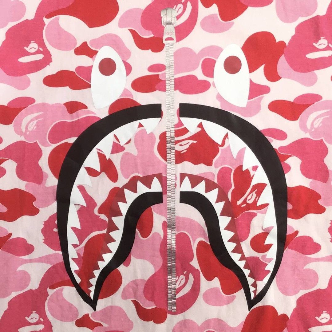 Bape BAPE ABC camo pink shark T-shirt a bathing ape WGM Size US XL / EU 56 / 4 - 2 Thumbnail