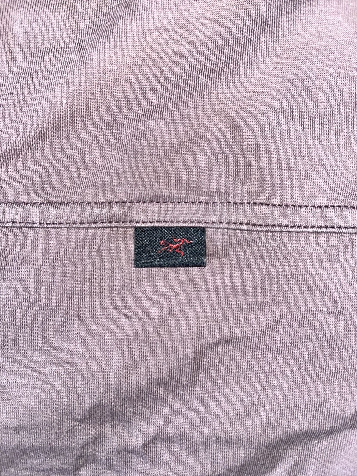 Arc'teryx Arcteryx Burgundy Athletic Polo Size US XL / EU 56 / 4 - 2 Thumbnail