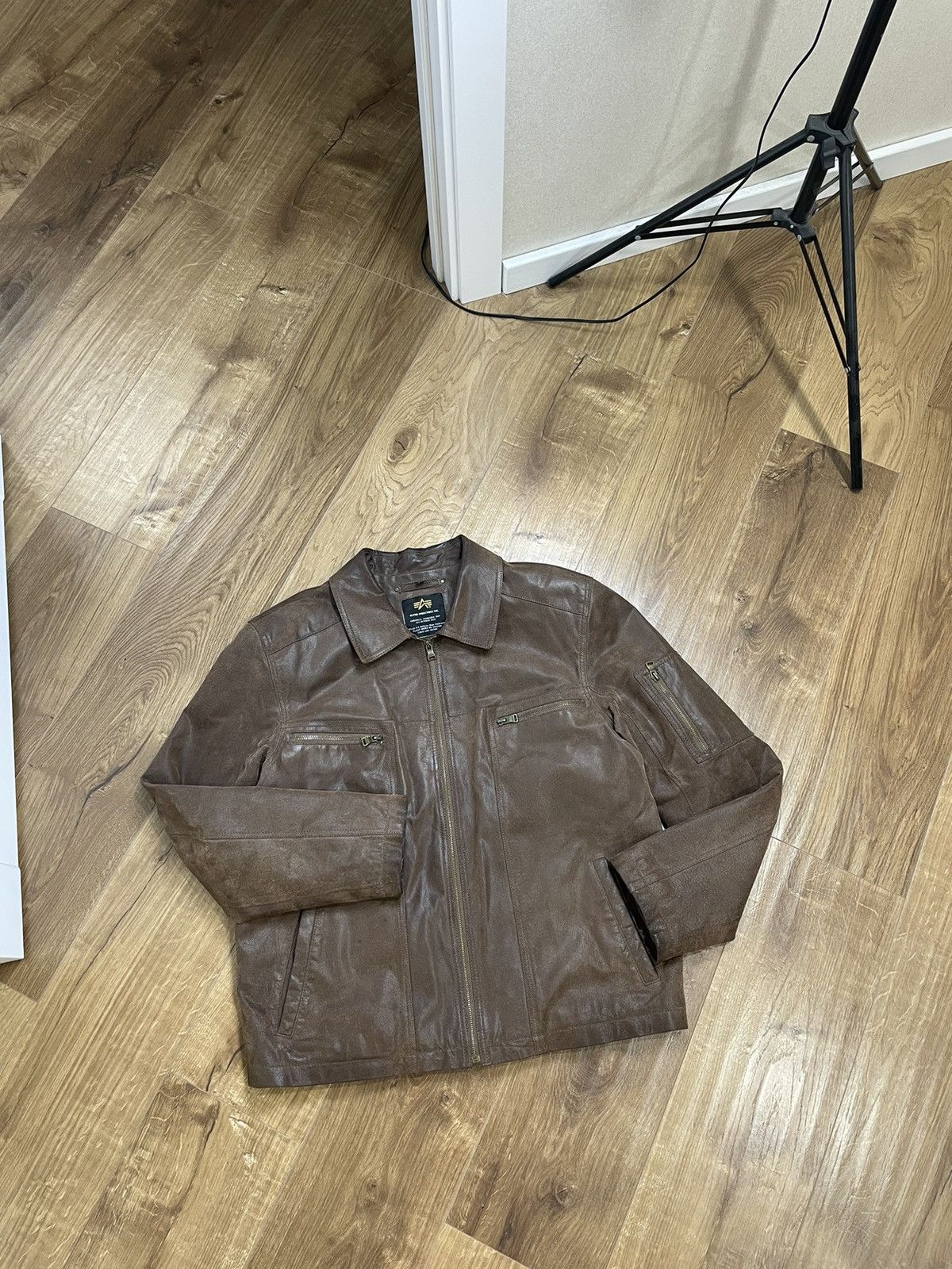 Image of Alpha Industries x Genuine Leather Vintage Genuine Leather Brown Top Gun Aviator Leather Jacket (Si