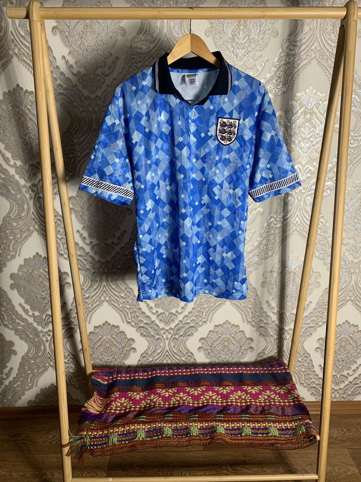 Vintage VERY RARE UMBRO ENGLAND RETRO SOCCER JERSEY MANCHESTER 90s Size US L / EU 52-54 / 3 - 1 Thumbnail