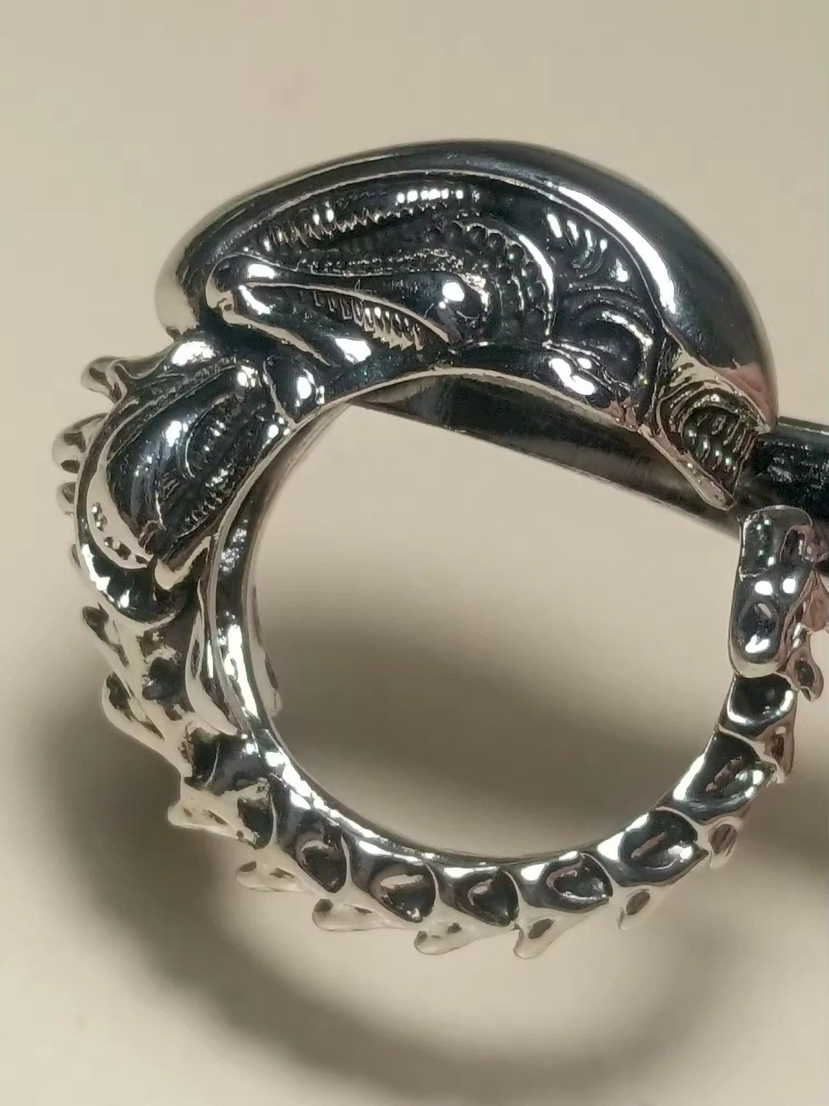 Vintage Retro Alien Resizeable Ring Size ONE SIZE - 5 Thumbnail