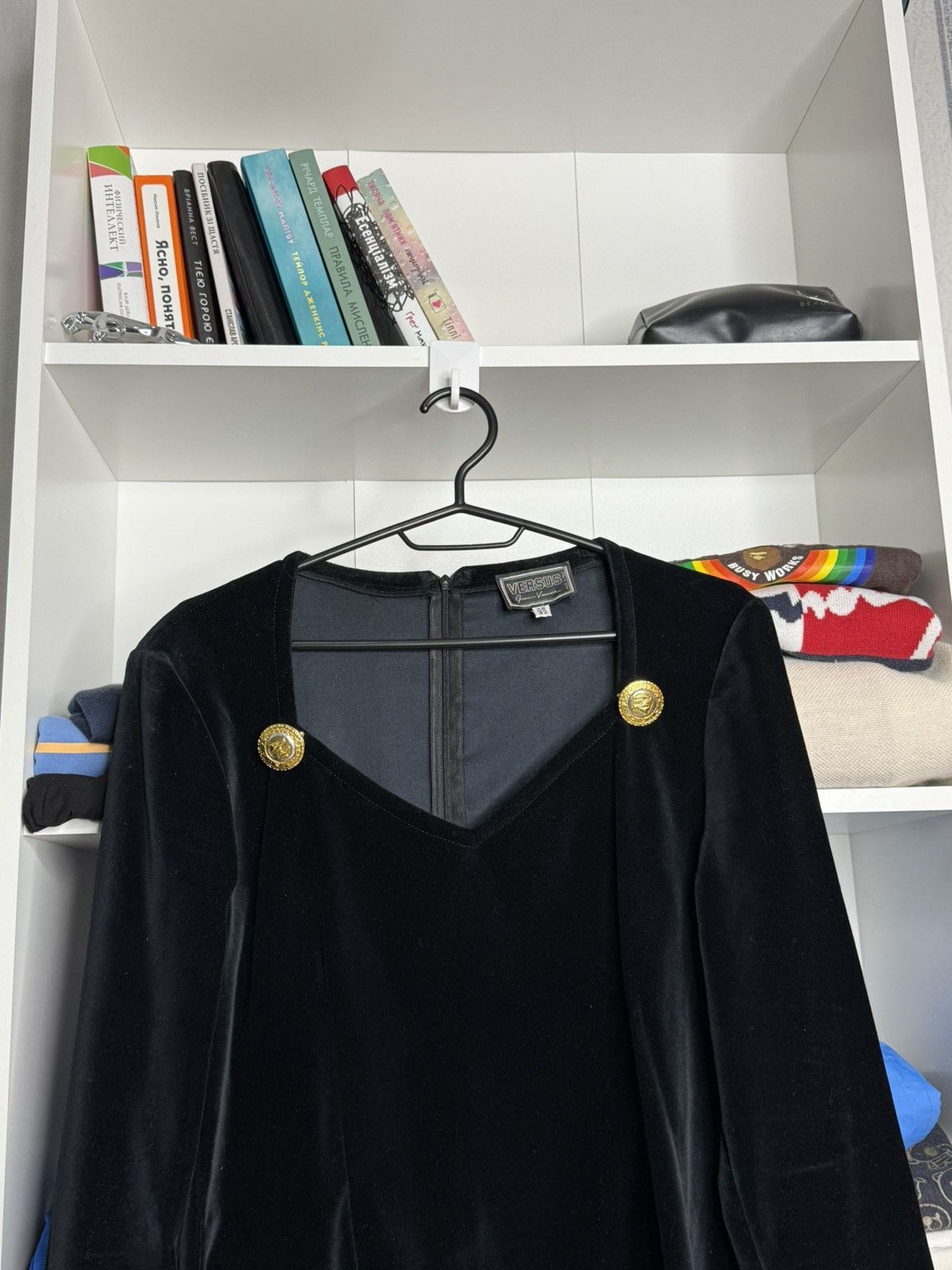 Versus Versace 90s Versus Gianni Versace Velvet Dress size 28/42 Size M / US 6-8 / IT 42-44 - 13 Thumbnail