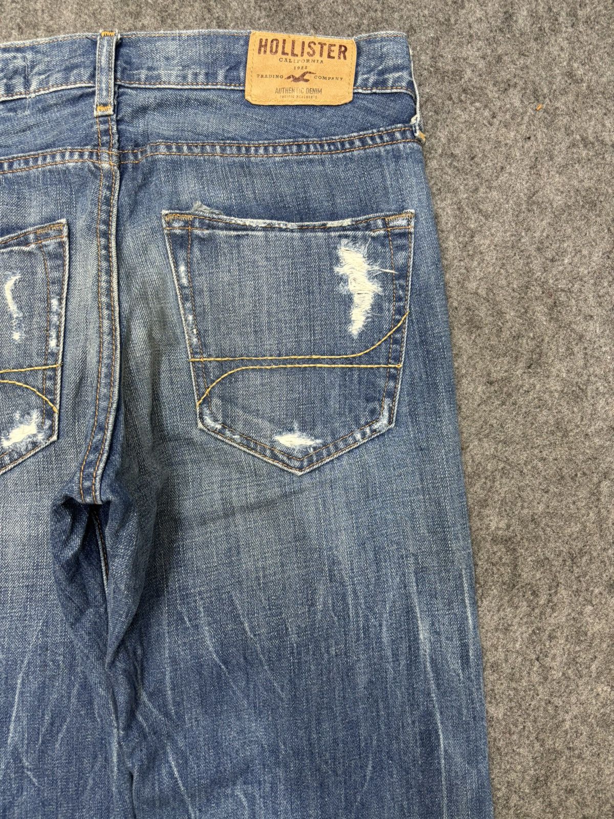 Hollister 💥90s Style💥Hollister Heavy Distressed Style Denim F636 Size US 33 - 11 Thumbnail