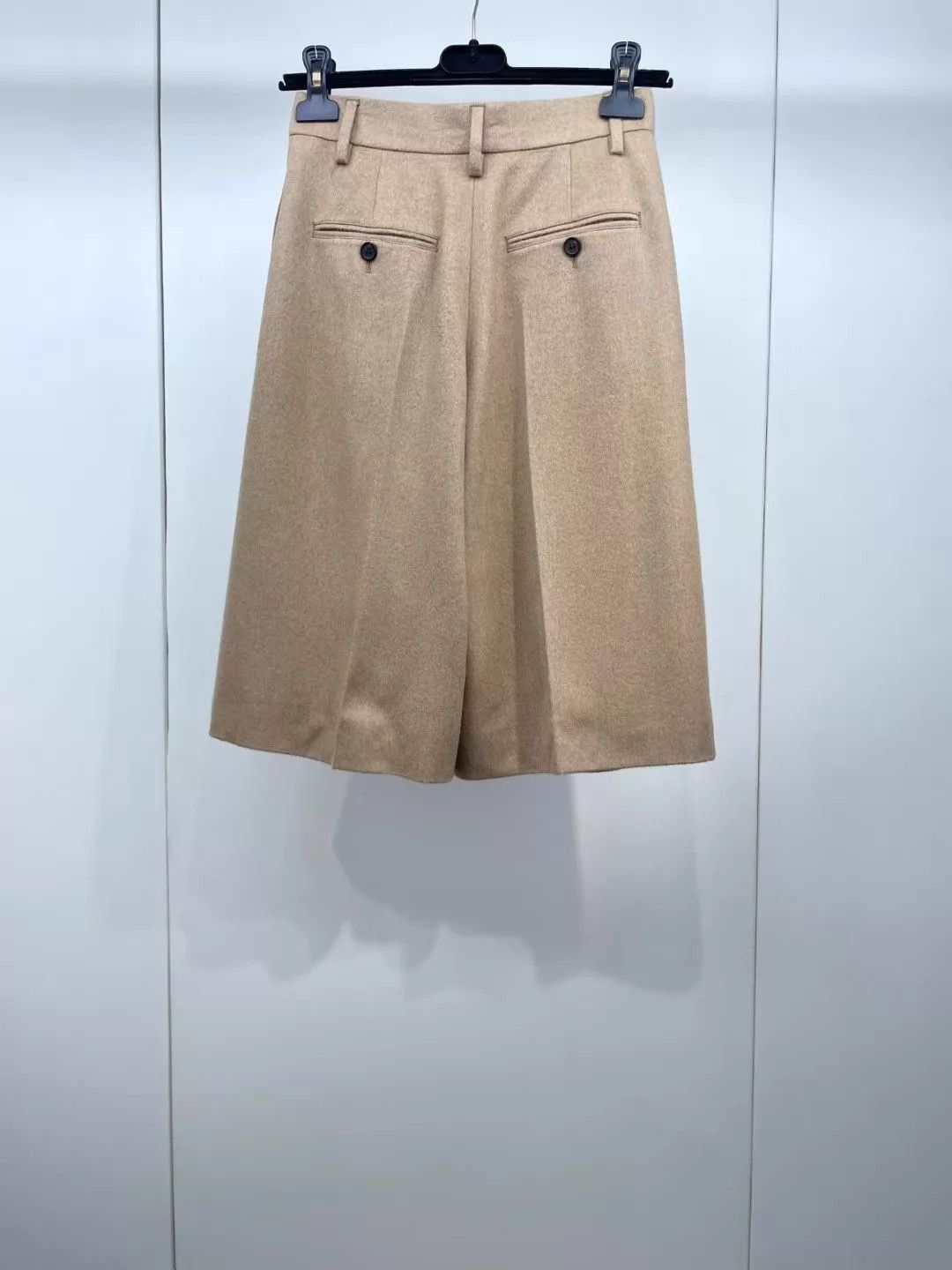 Prada Prada 24 Camel Hair Wide Leg Short 36 99New w/Tags Size 25" / US 0 / IT 36 - 2 Thumbnail