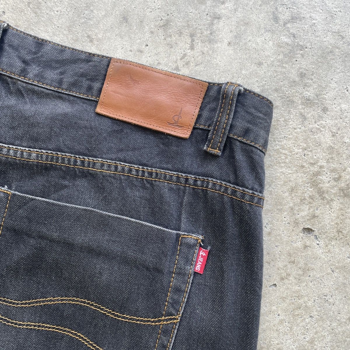 Japanese Brand × Jean W42 Vintage Japanese Black Faded Jeans Pants Denim Size US 42 / EU 58 - 9 Thumbnail
