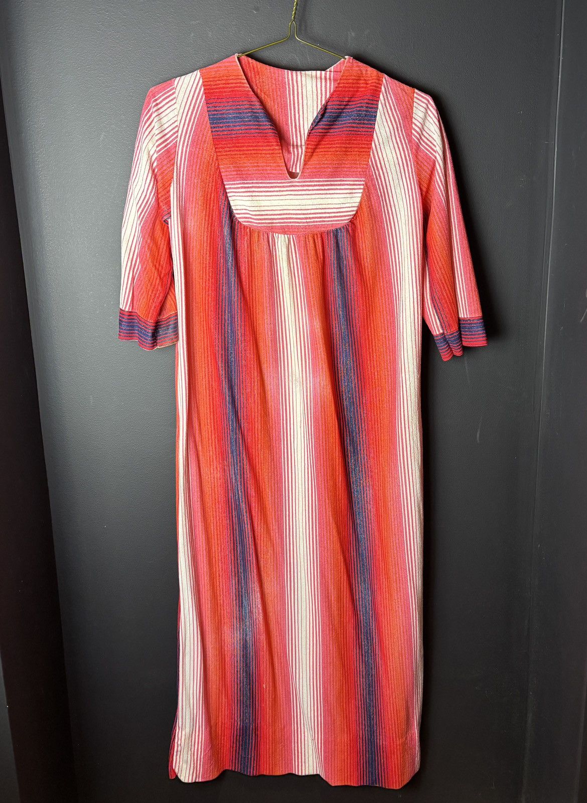 Vintage 1970s Beach Dress Vintage Terry Cloth Gown Frock Summer Sun Size ONE SIZE - 2 Thumbnail