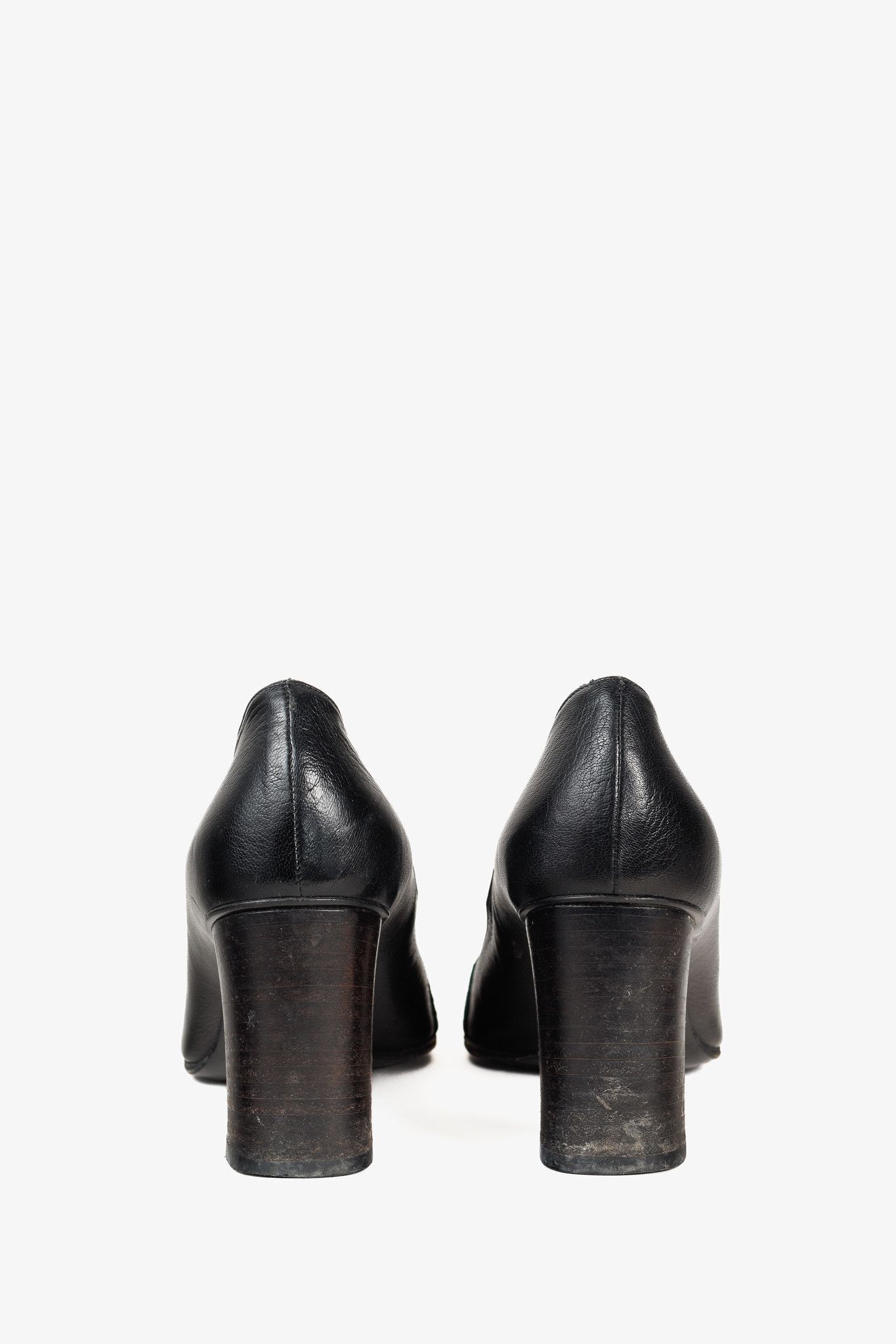 Gucci Black Leather Signature Webbing Logo Round-Toe Pumps