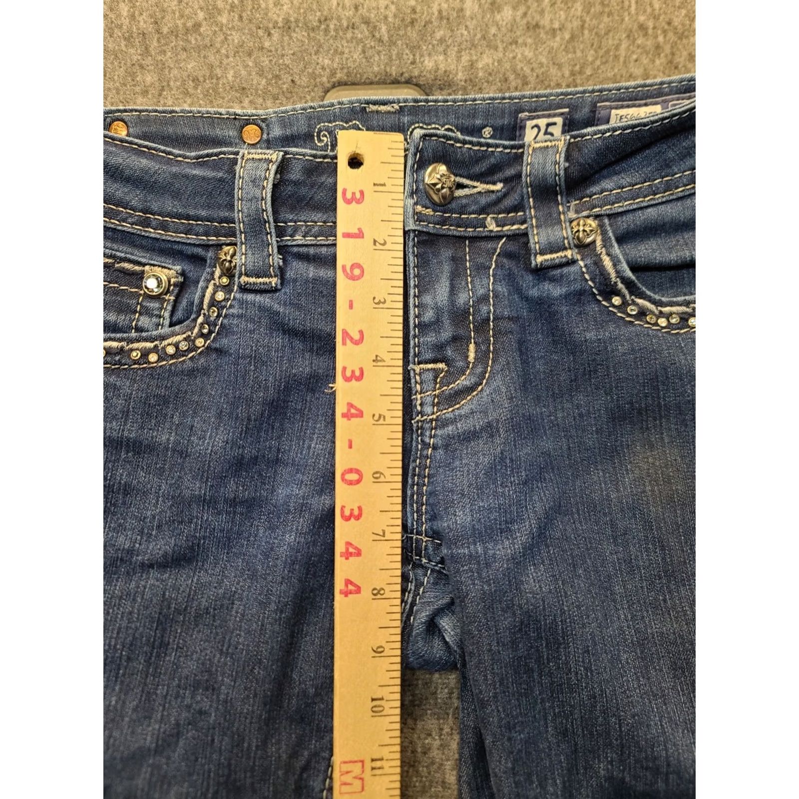 Miss Me Miss Me Jeans Womens 28X30 Regular Bootcut Denim Cotton Spandex Embroidered Rhinestone Cowboycore Western 90s Mens? No, remove Mens. Size 28" / US 6 / IT 42 - 5 Thumbnail