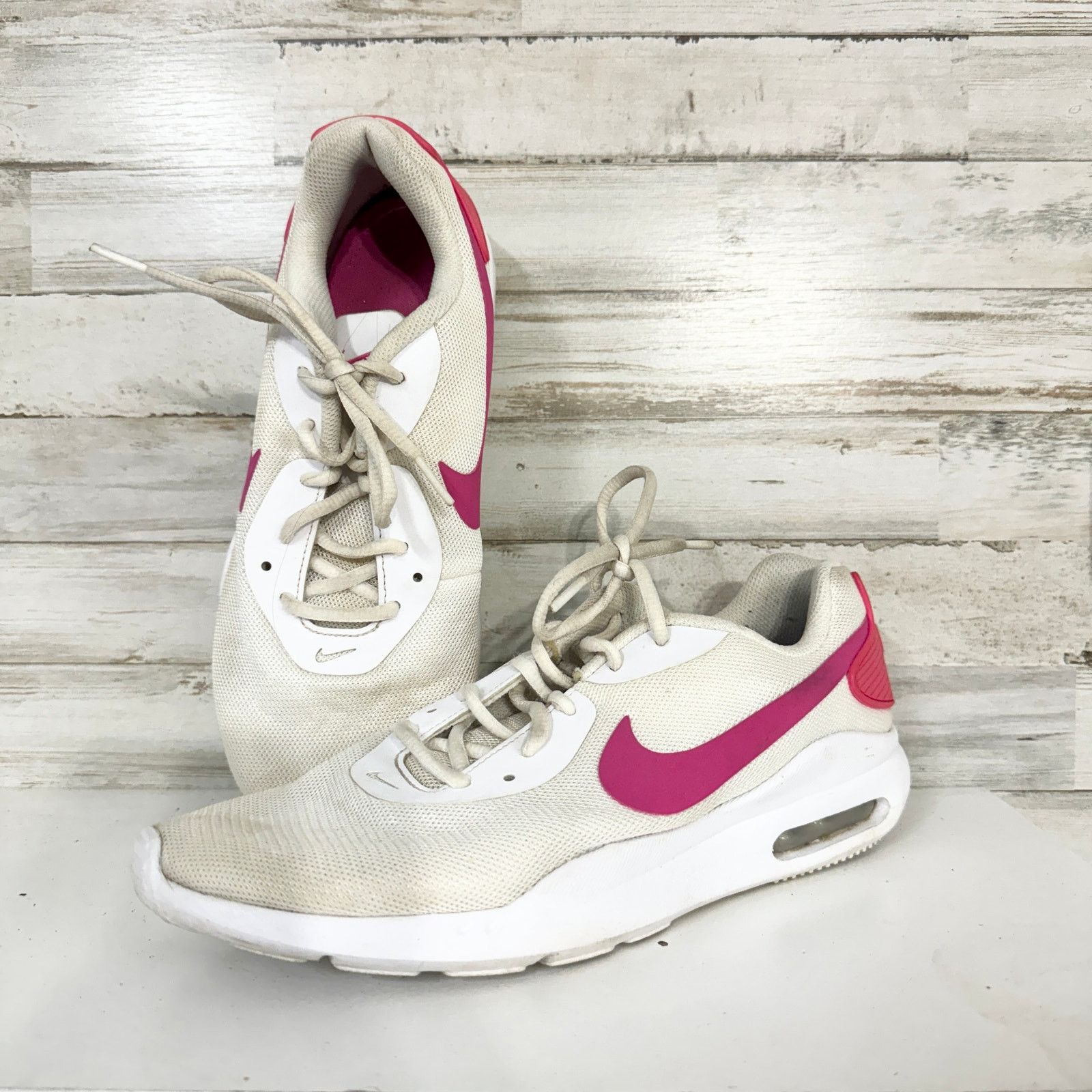 Nike NIKE Air Max Oketo AQ2231-103 White Running Shoes Size 9.5 Size US 9.5 / IT 39.5 - 1 Thumbnail