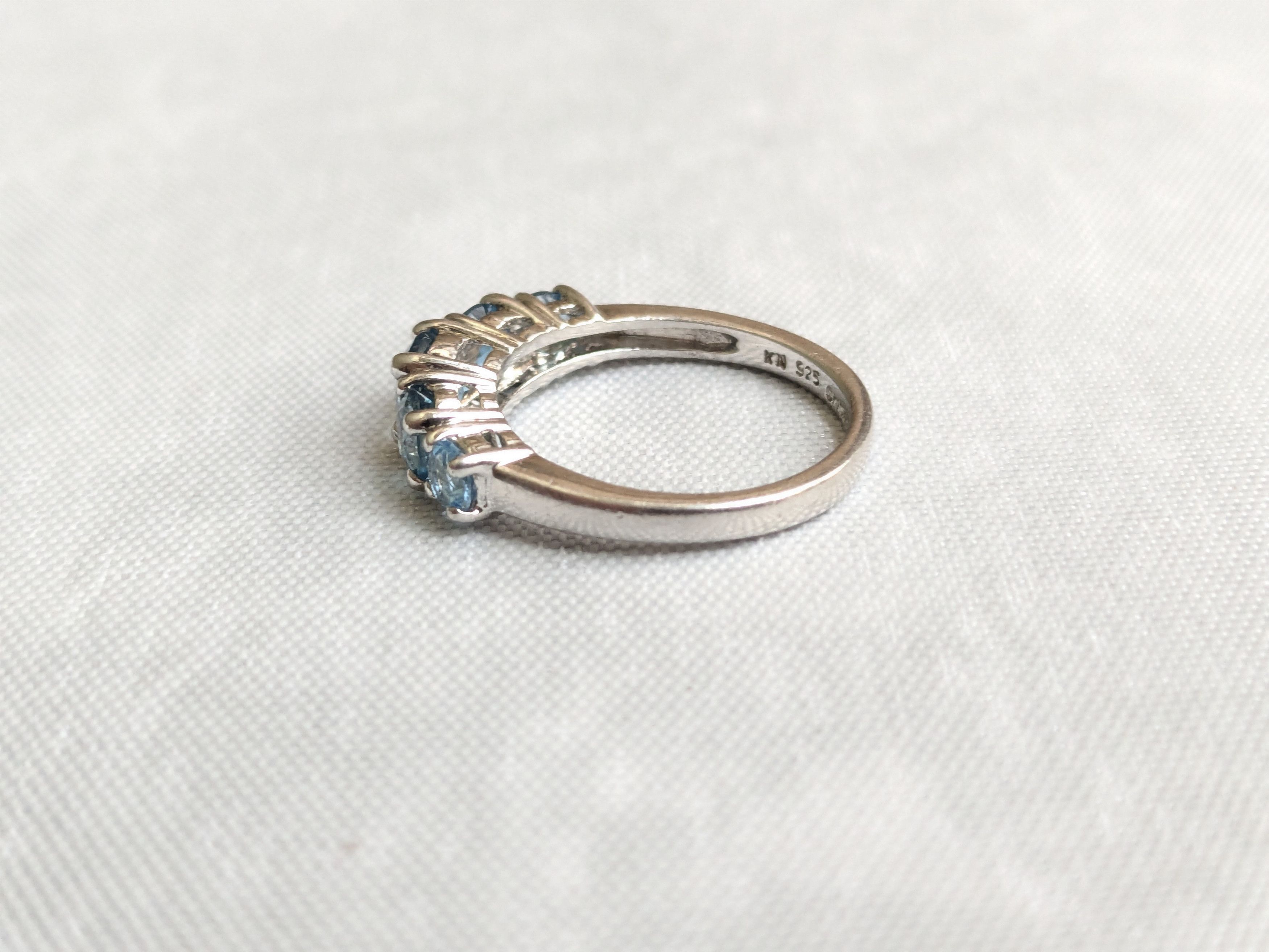 Jewelry Vintage Sterling Silver Ring Blue Topaz 6.75 Size ONE SIZE - 2 Thumbnail
