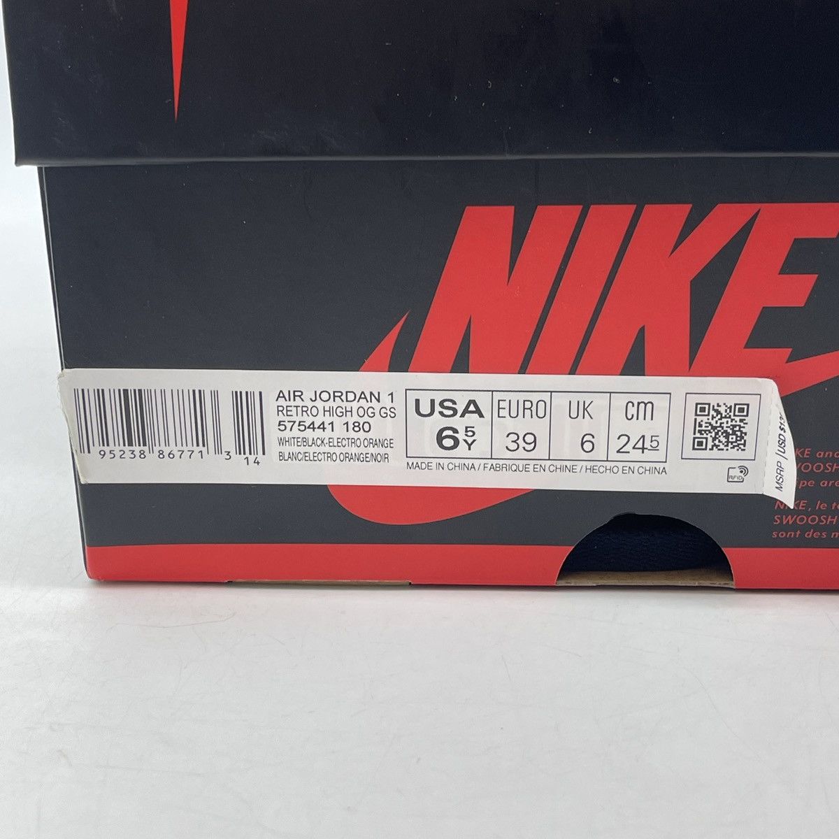 Jordan Brand Air Jordan 1 high electric orange Size US 6.5 / EU 39-40 - 9 Thumbnail