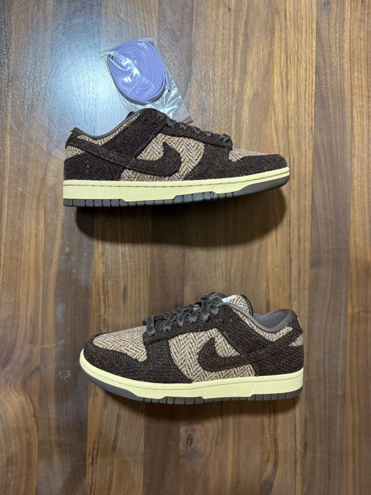 Nike Nike HARRIS TWEED X WMNS DUNK LOW QS 'SESAME' Sneakers Sz 8 Size US 8 / IT 38 - 2 Thumbnail