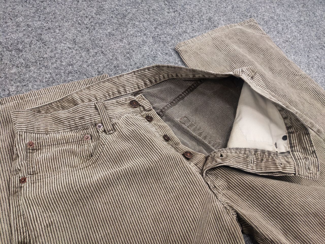 Levi's Vintage Levis 508 Dark Faded Corduroy Baggy Pants Y2K Style Size US 32 / EU 48 - 13 Thumbnail