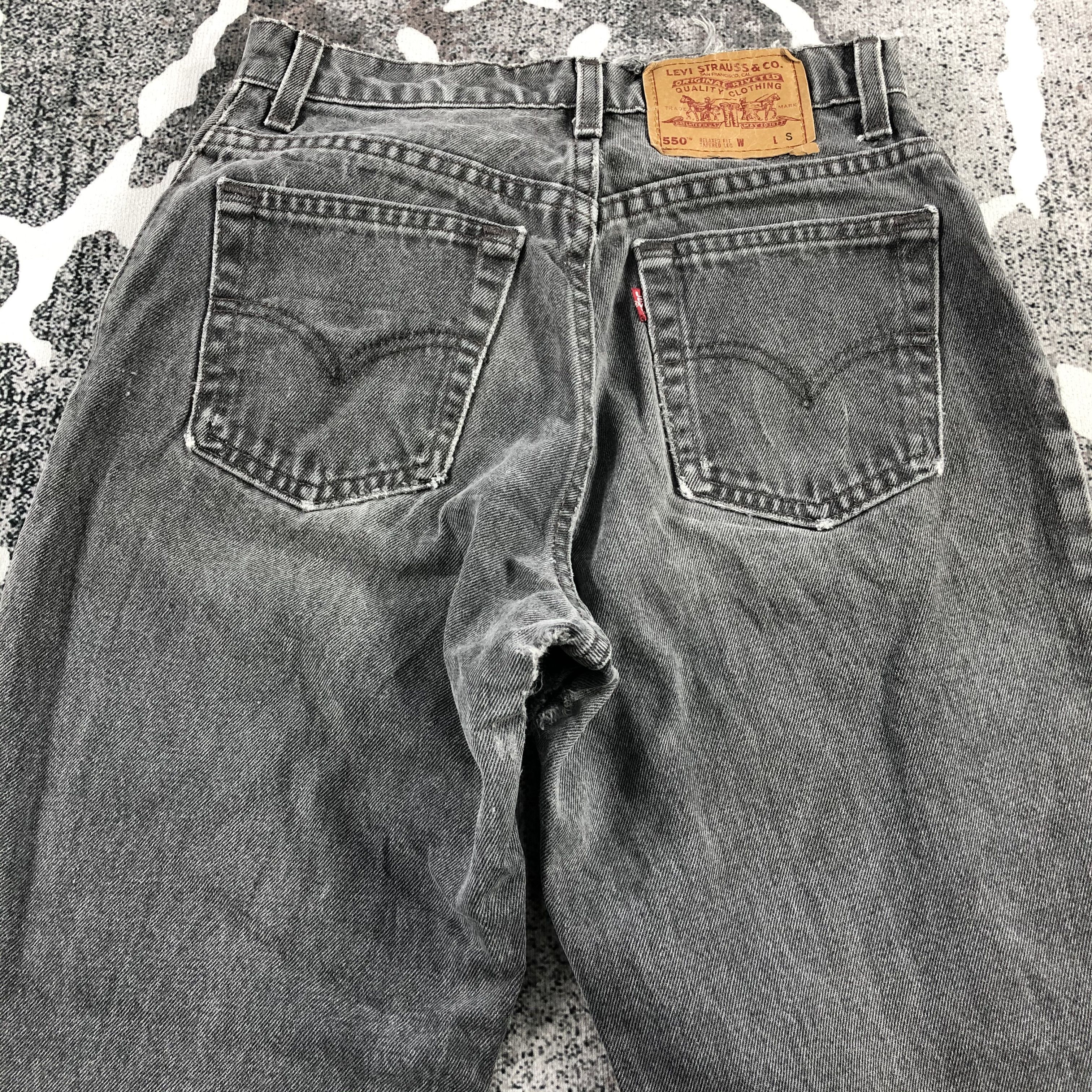 Levi's Vintage Levi's 550 Jeans Distress Faded Black Denim KJ843 Size US 27 - 4 Thumbnail