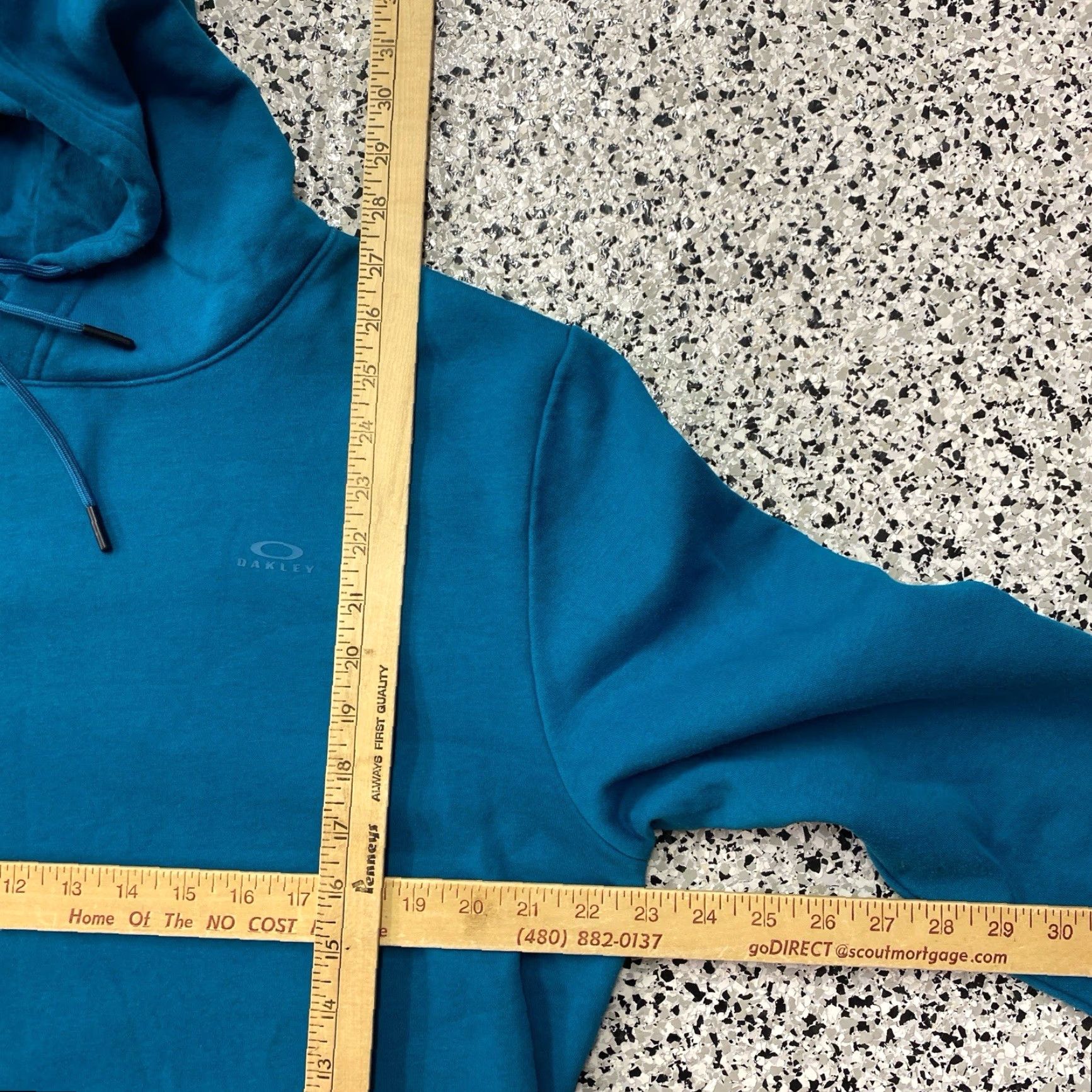Oakley Oakley Hoodie Sweatshirt Pullover Jacket Blue M Medium Men’s Regular Hooded Sweatshirt for Gym & Training, Outdoor, Fleece Cotton, Solid, Blue Size US M / EU 48-50 / 2 - 2 Thumbnail