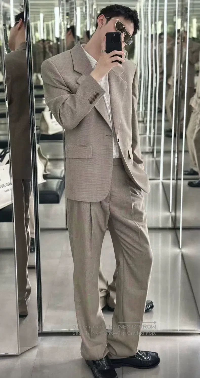 Saint Laurent Paris Saint Laurent Paris Classic light khaki high-shoulder suit Size US S / EU 44-46 / 1 - 2 Thumbnail