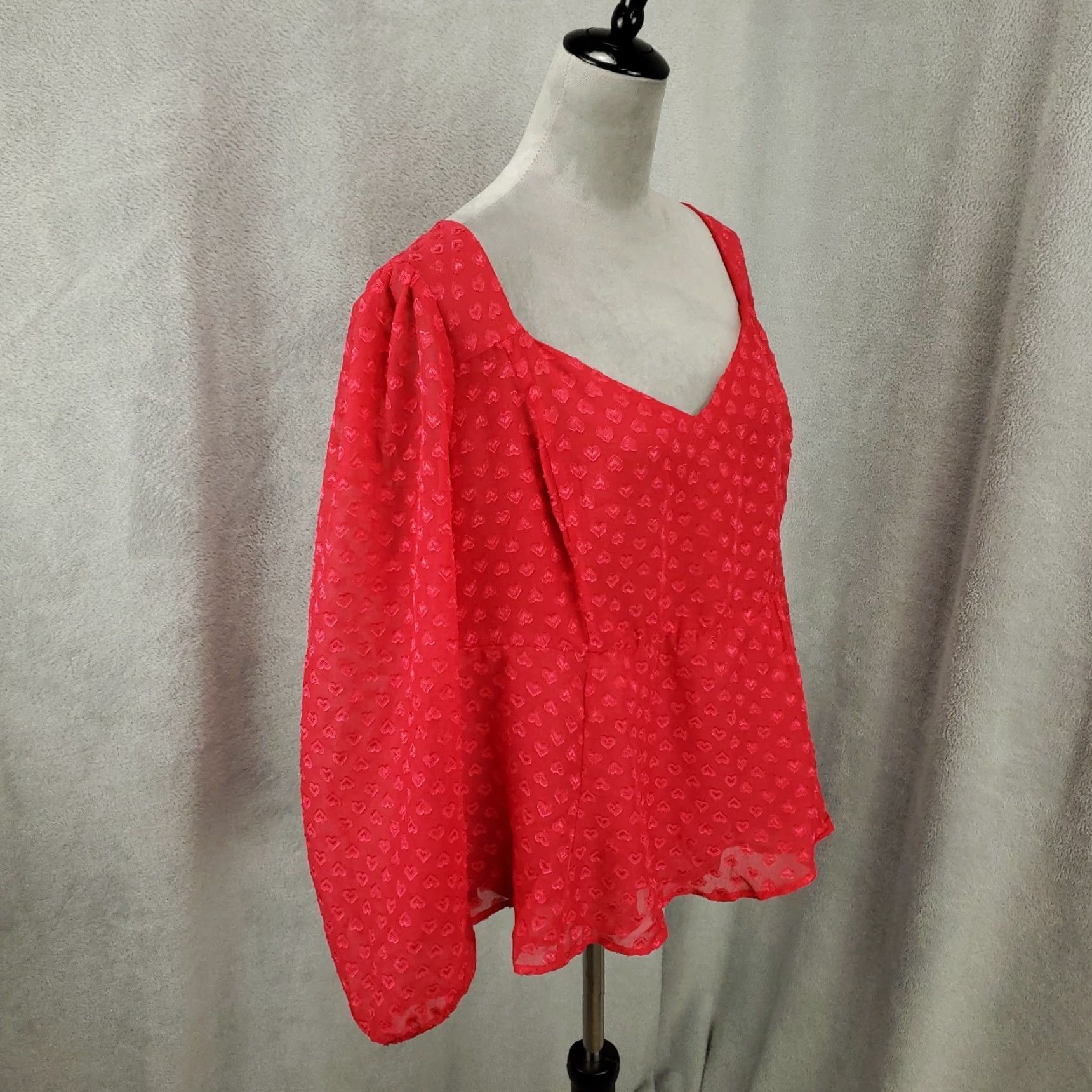 Torrid Torrid Womens 1X Top Red Heart Polka Dots V-Neck Long Sleeve Blouse Tunic Size XL / US 12-14 / IT 48-50 - 2 Thumbnail