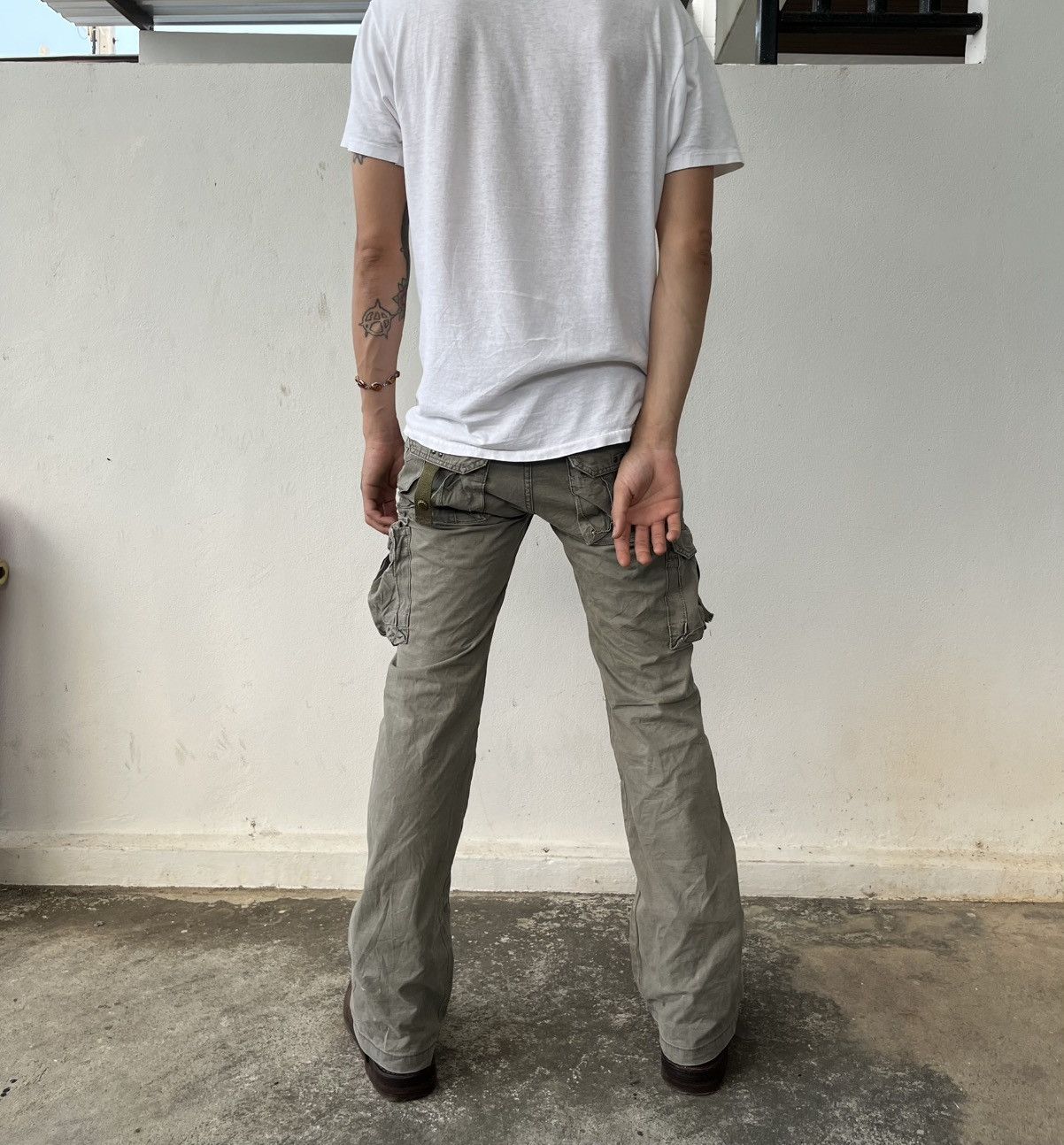 Japanese Brand Japan brand // G.O.A. Style Low rise flared cargo pants Size US 31 - 3 Thumbnail