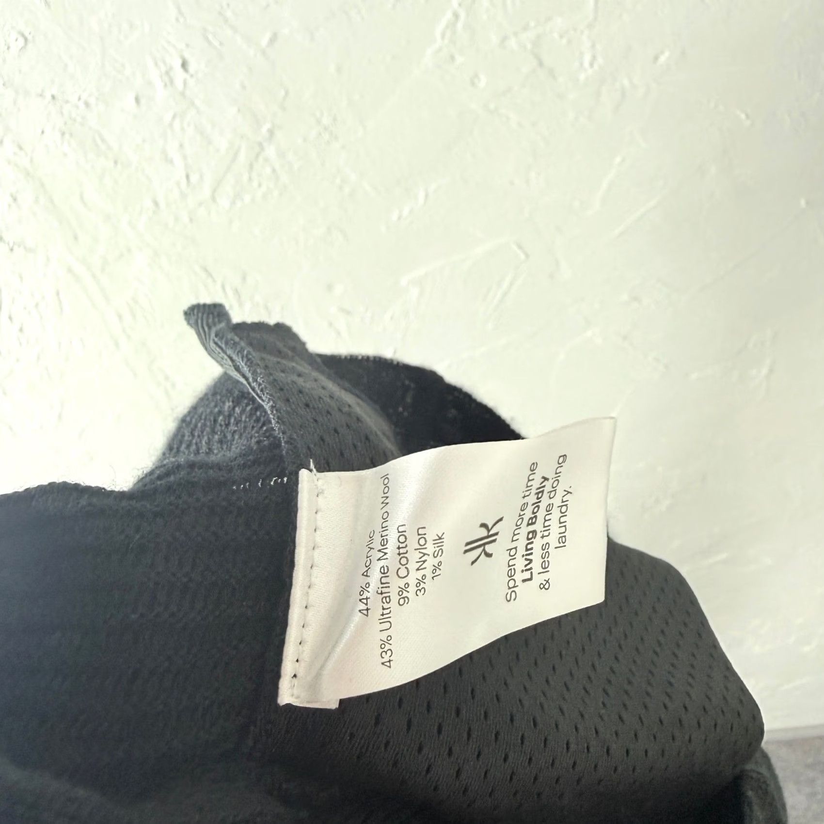 Vintage Krimson & Klover Dress Shift L/S Knit Merino Wool Winter Black 100% Wool Geometric Crew Neck Knee Length 45 Bust 42 Waist Womens Regular S FF29 Size S / US 4 / IT 40 - 6 Thumbnail