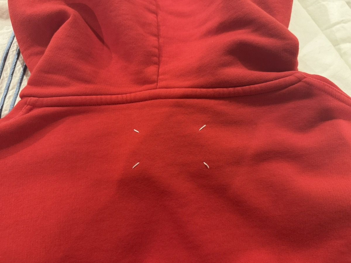 Maison Margiela Maison Margiela Stereotype Hoodie Red sz L 50 Size US M / EU 48-50 / 2 - 4 Thumbnail
