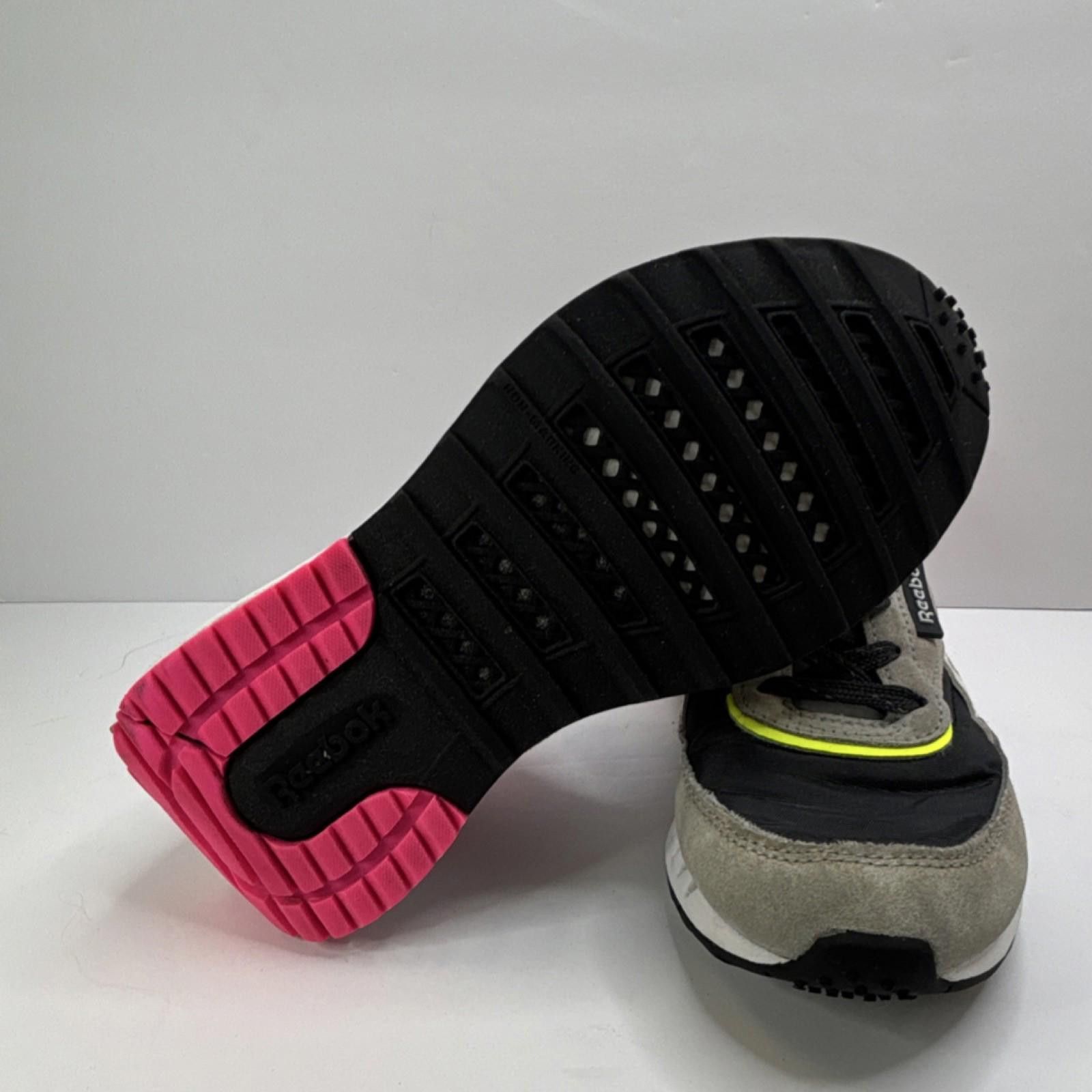 Reebok Reebok Girls' Lace Up Low Top Sneakers size 13 kids Size US 12 / IT 42 - 5 Thumbnail