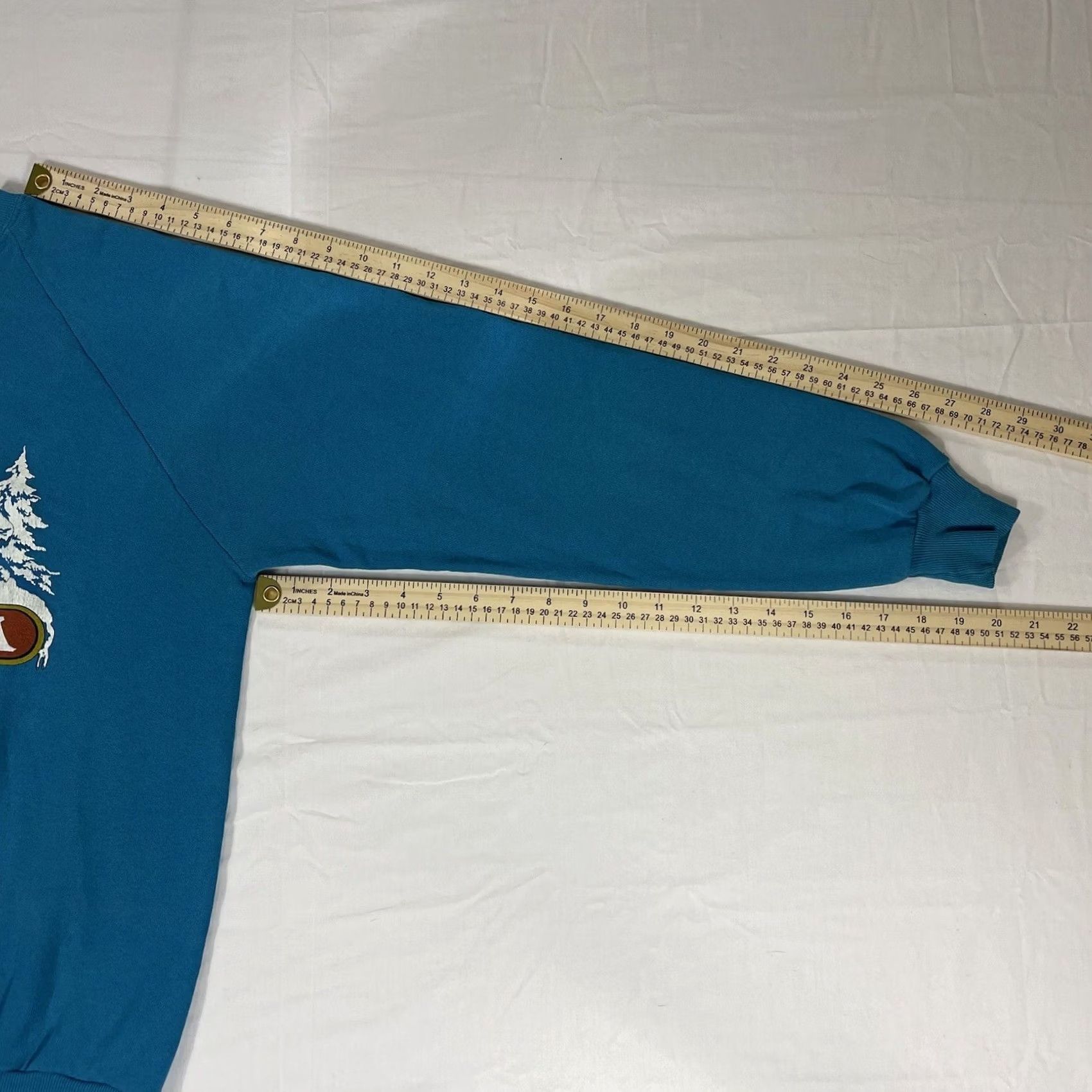 Vintage VINTAGE Alaska Sweatshirt Unisex Adults L Crew Neck Blue Cotton Blend 90s Reindeer Caribou Graphic 80s 90s Size US L / EU 52-54 / 3 - 5 Thumbnail