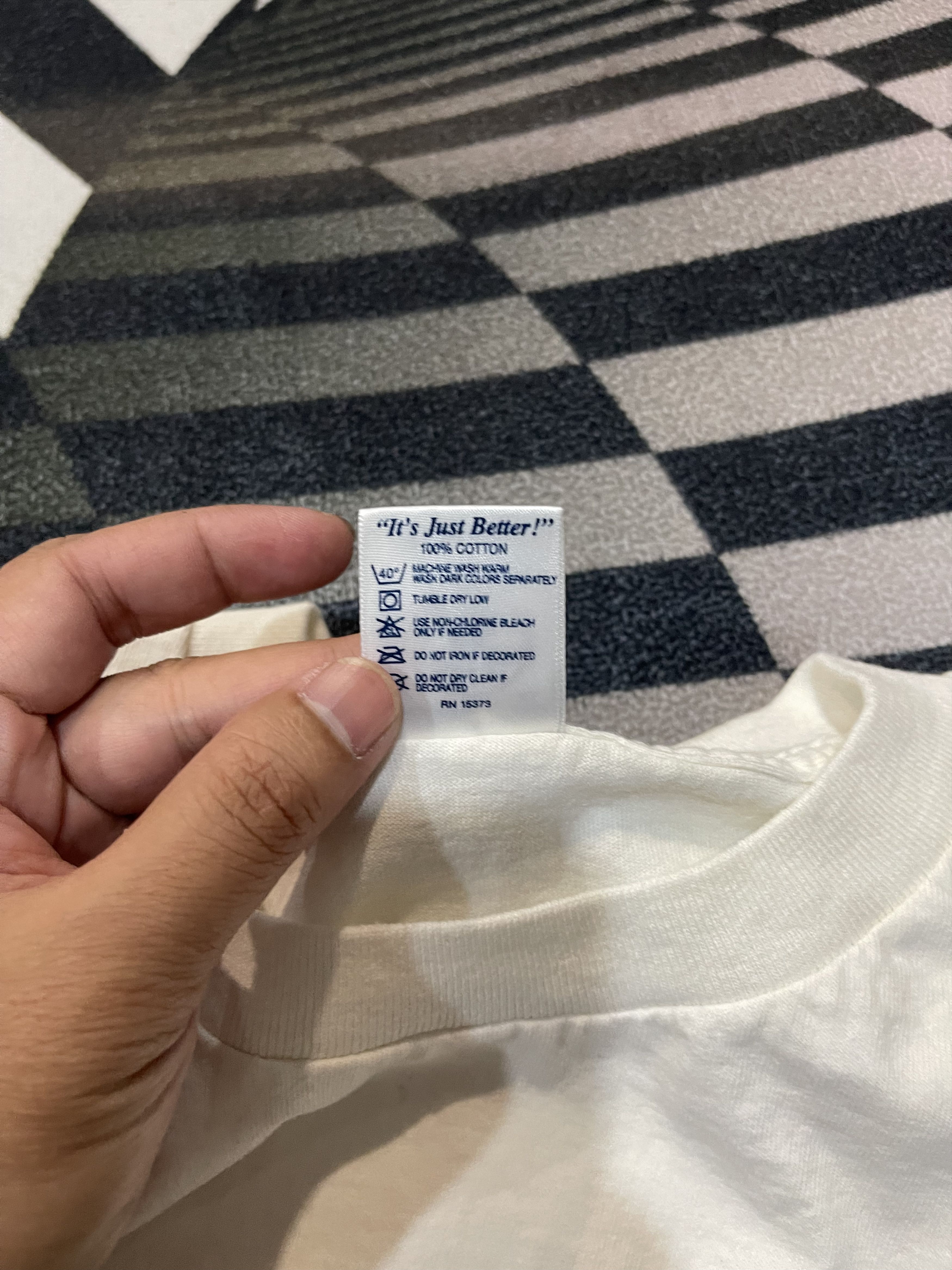 Vintage intage 90s Discover Card "Take Charge" Earth Graphic T-Shirt Size US XL / EU 56 / 4 - 7 Thumbnail