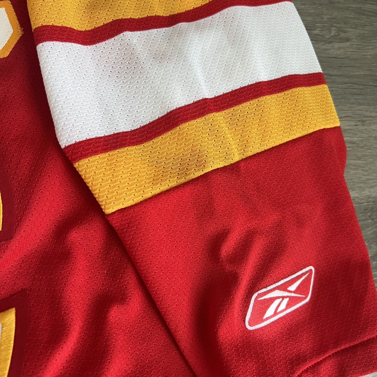 Other Vintage Calgary flames Jerome Iginla hockey jersey Size US S / EU 44-46 / 1 - 4 Thumbnail