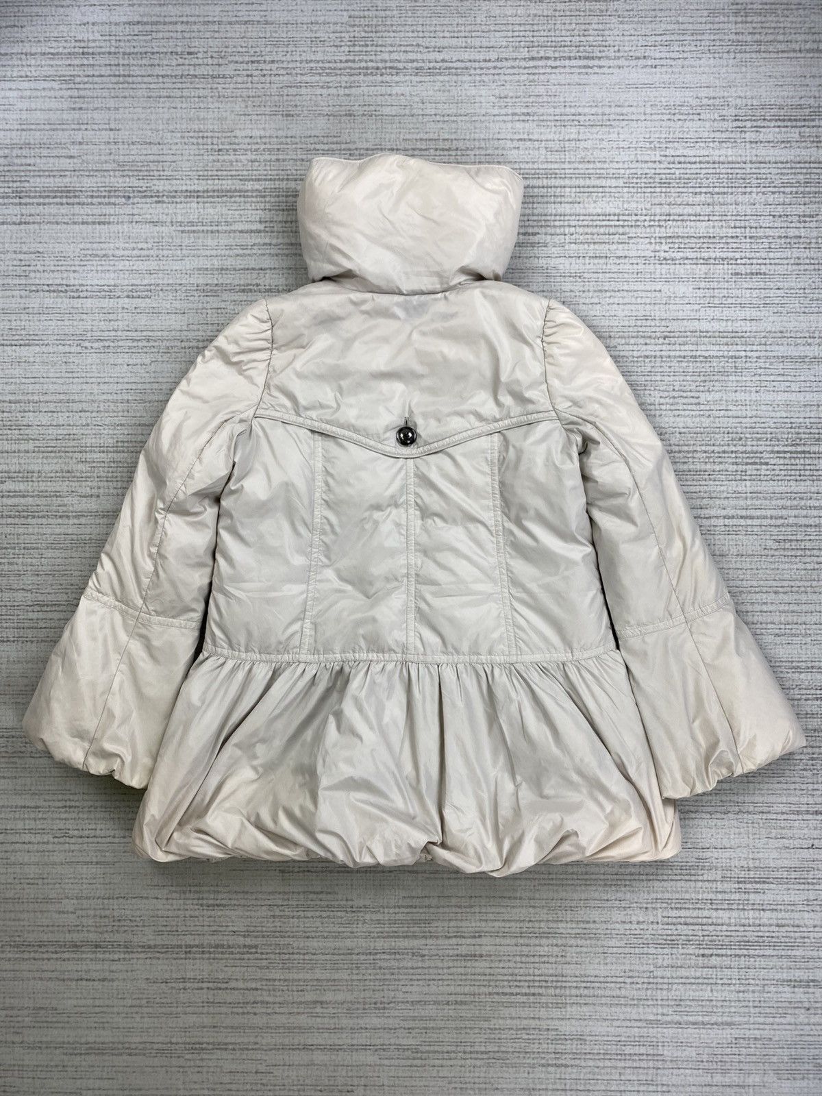 Burberry × Japanese Brand × Vintage Vintage Burberry Black Label Puffer Down Jacket Size S / US 4 / IT 40 - 2 Thumbnail