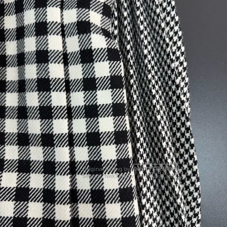 Dior Dior Black and white checkered wool irregular skirt Size 24" / US 00 / IT 34 - 7 Thumbnail