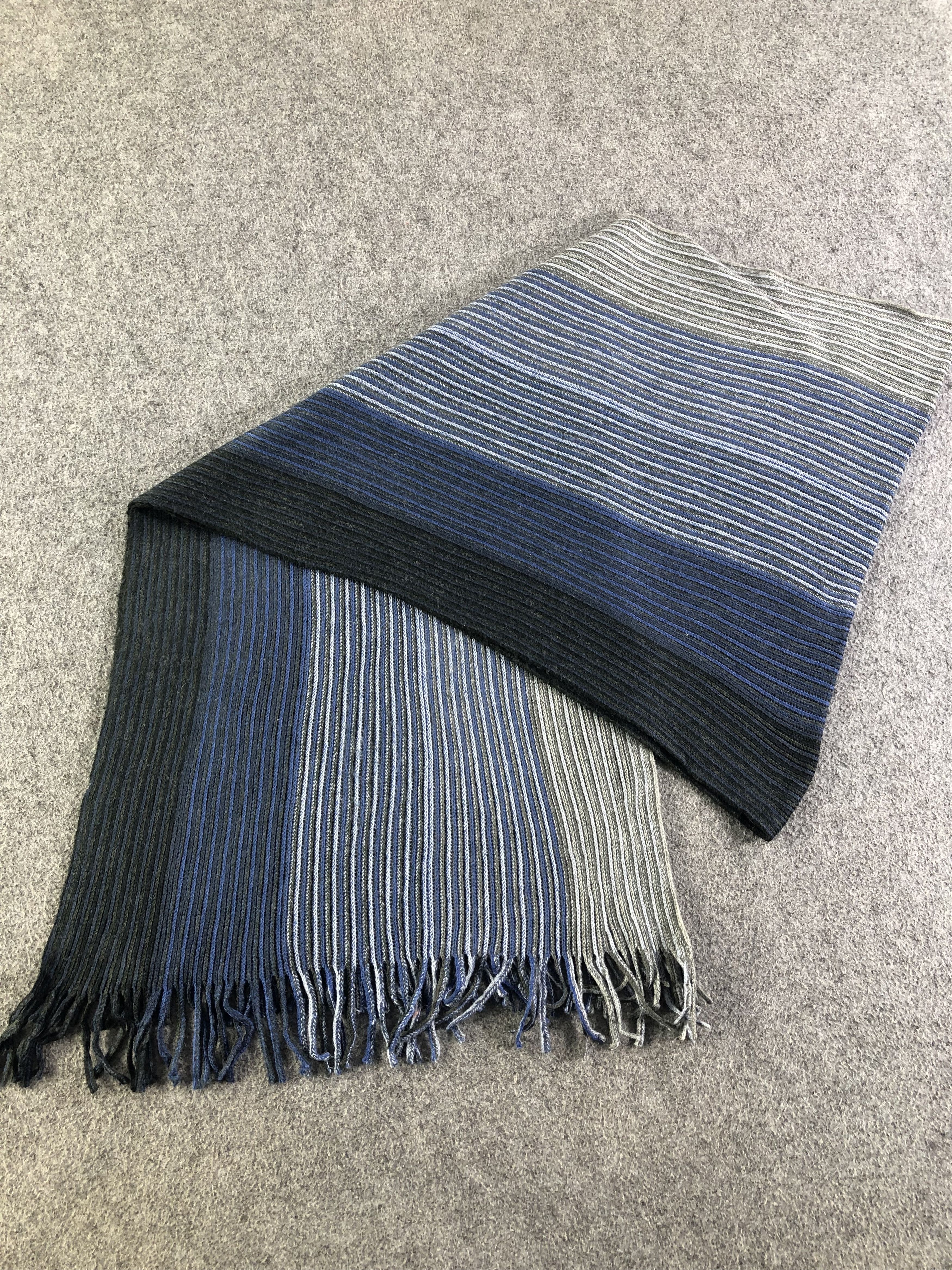 Hiroko Koshino Homme Hiroko Koshino Homme Scarf / Muffler / Neckwear Size ONE SIZE - 4 Thumbnail