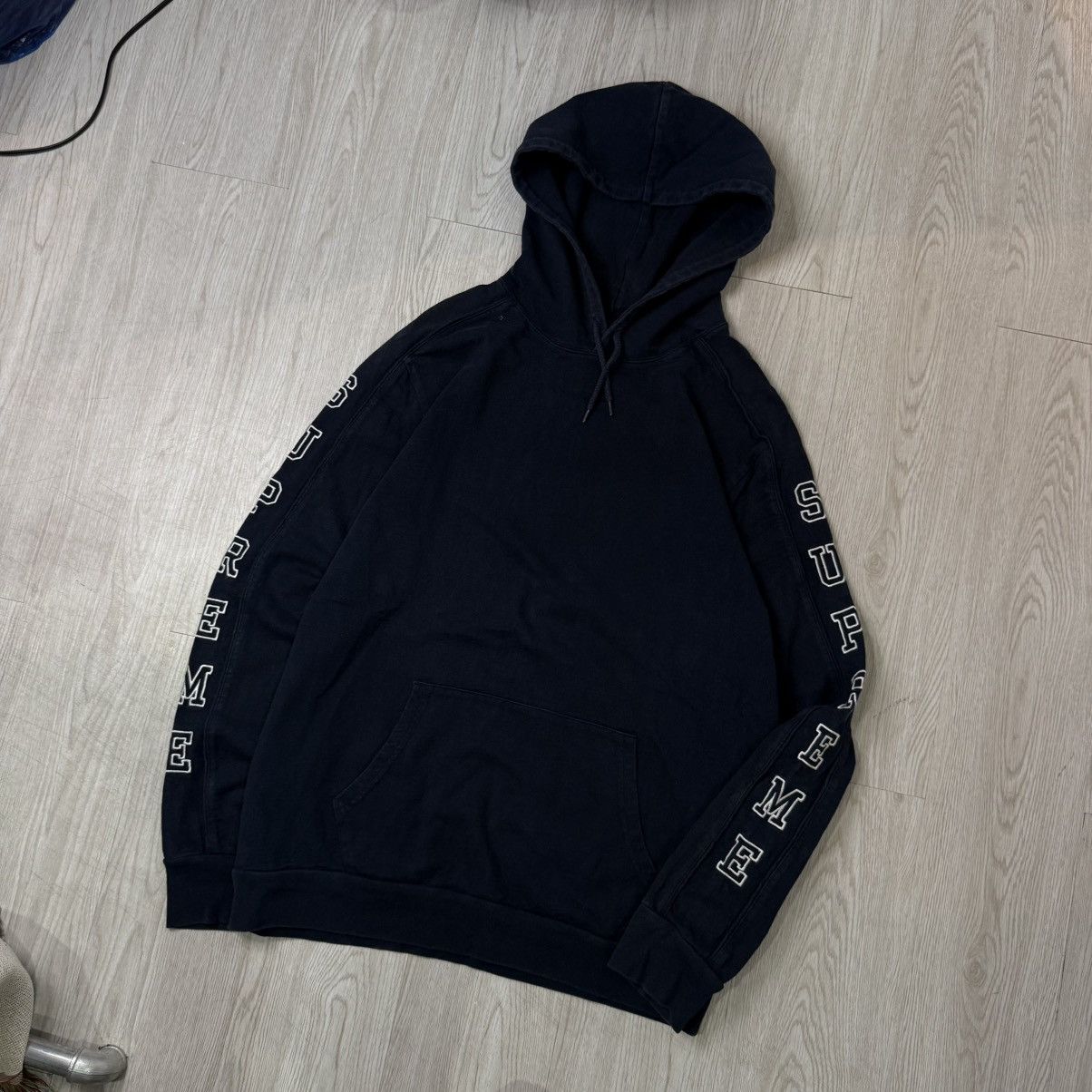 Supreme SUPREME hooded sleeve stripe spell out 16AW Size US L / EU 52-54 / 3 - 2 Thumbnail