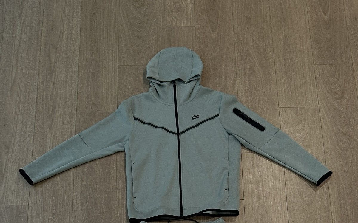Nike Nike Tech Fleece Hoodie Mica Green Size US L / EU 52-54 / 3 - 1 Thumbnail