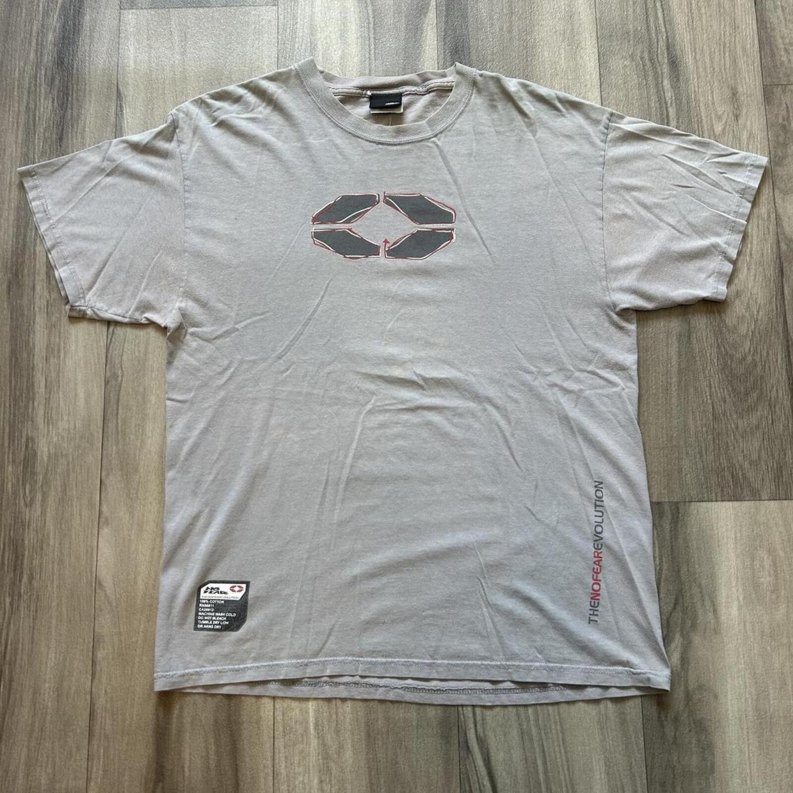 No Fear Vintage No Fear Graphic Surf Skate t shirt size L Size US L / EU 52-54 / 3 - 1 Thumbnail
