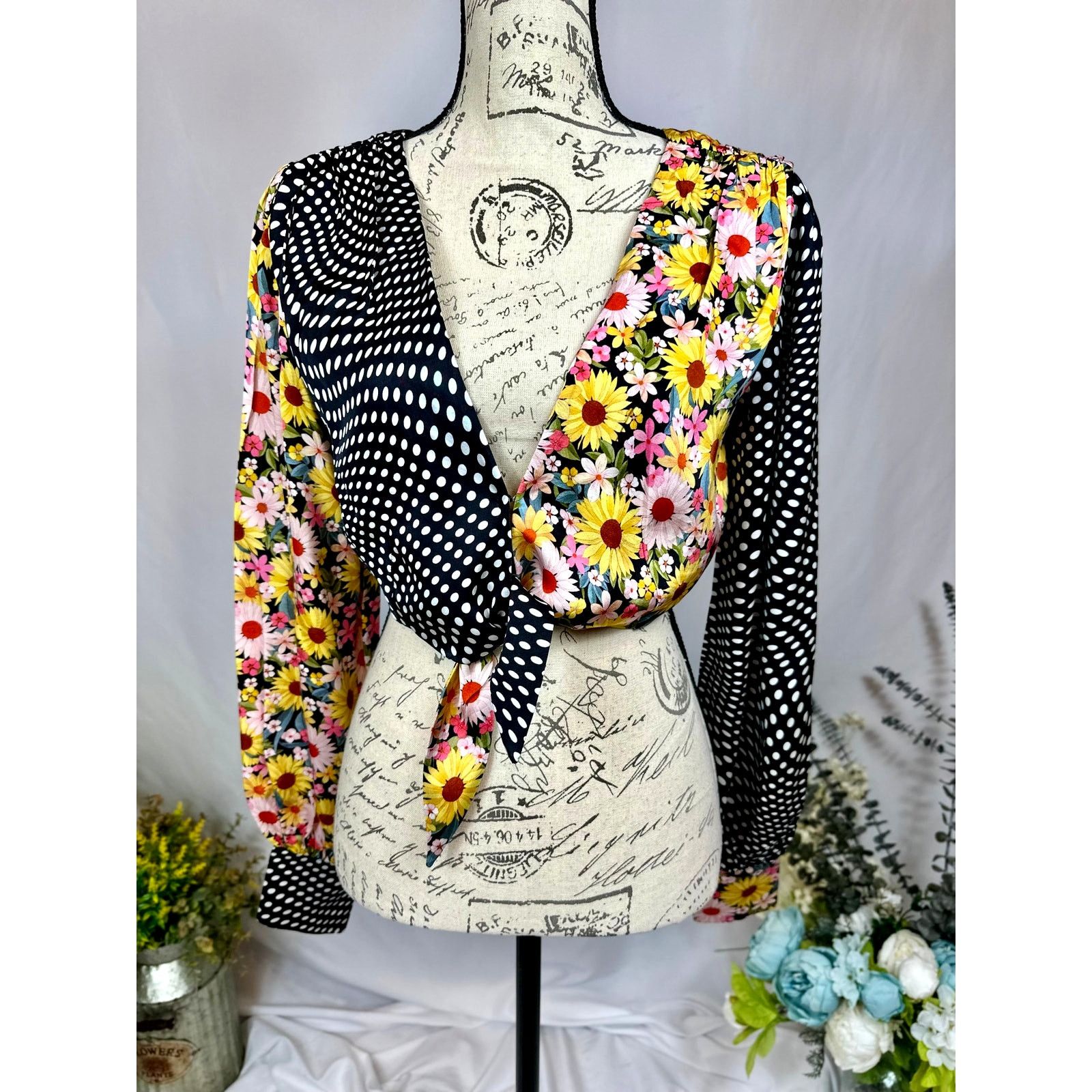 For Love & Lemons For Love & Lemons Daisy Polka Dot Tie Anya Crop Top S Size S / US 4 / IT 40 - 7 Thumbnail